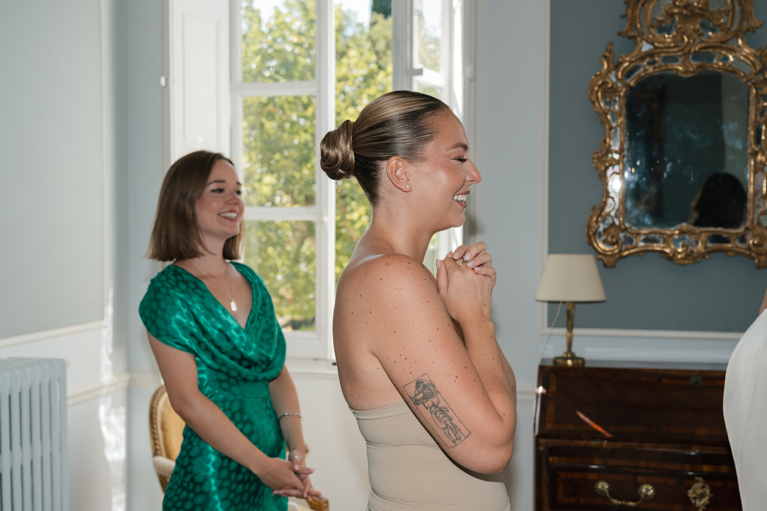 Full wedding gallery - 14h de couverture. Lucy Hubert — Photographe de mariage à Paris et en France