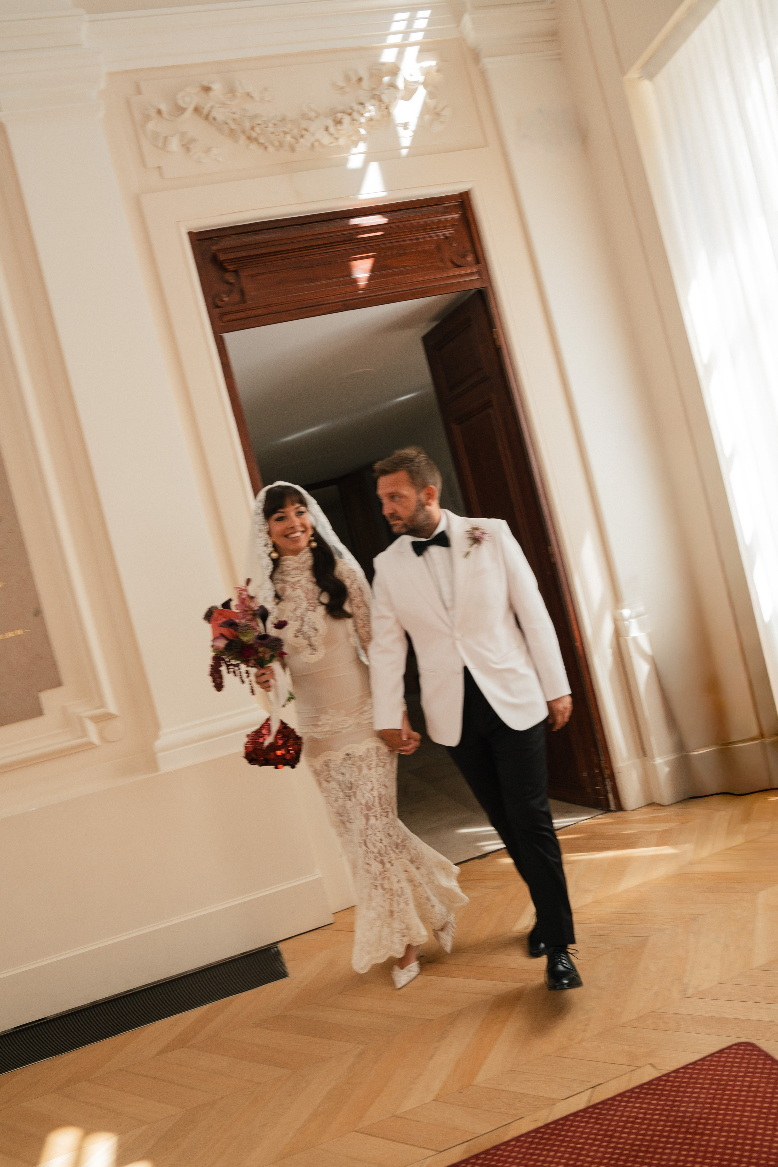 Civil wedding - 6h de couverture. Lucy Hubert — Photographe de mariage à Paris et en France