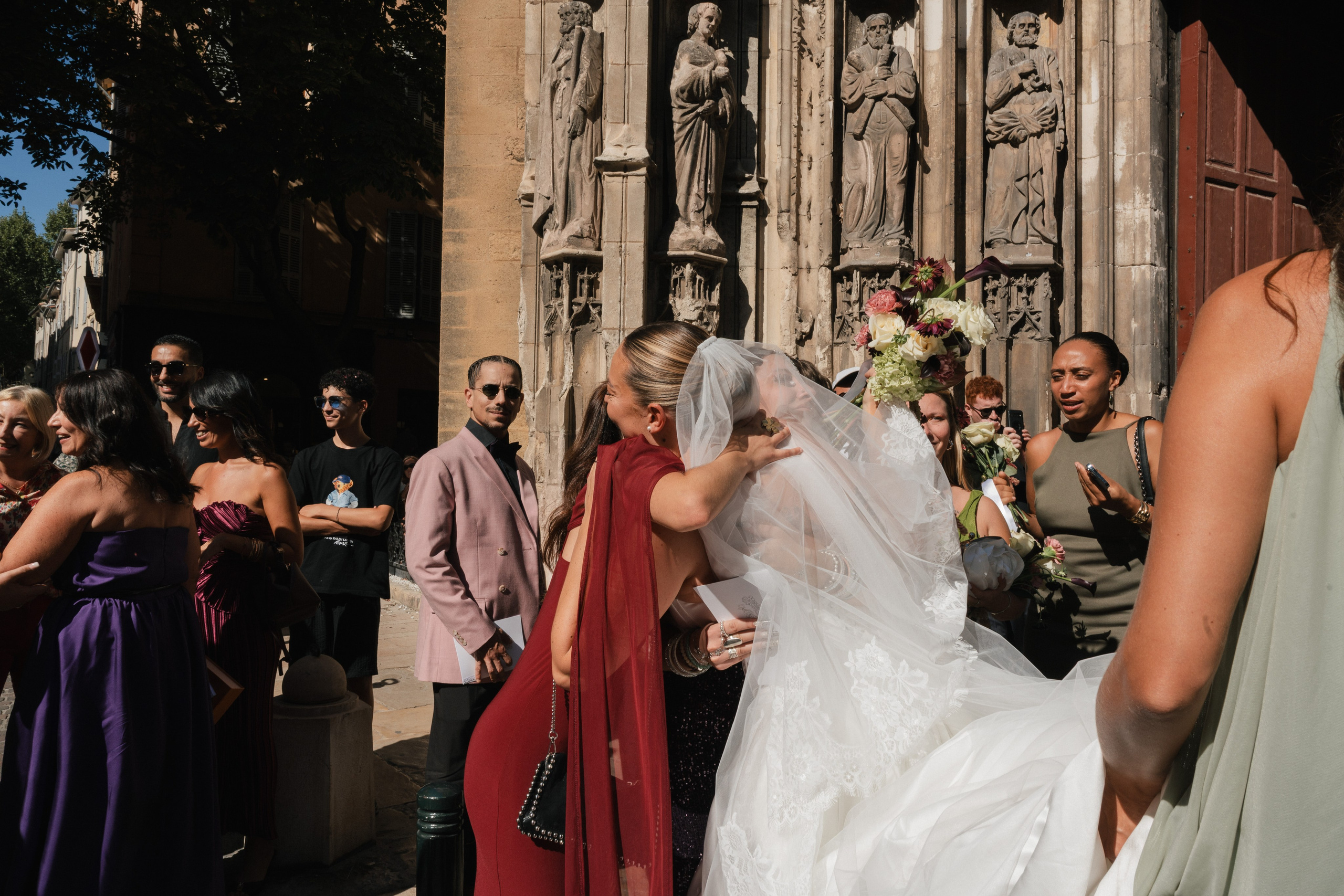 Full wedding gallery - 14h de couverture. Lucy Hubert — Photographe de mariage à Paris et en France