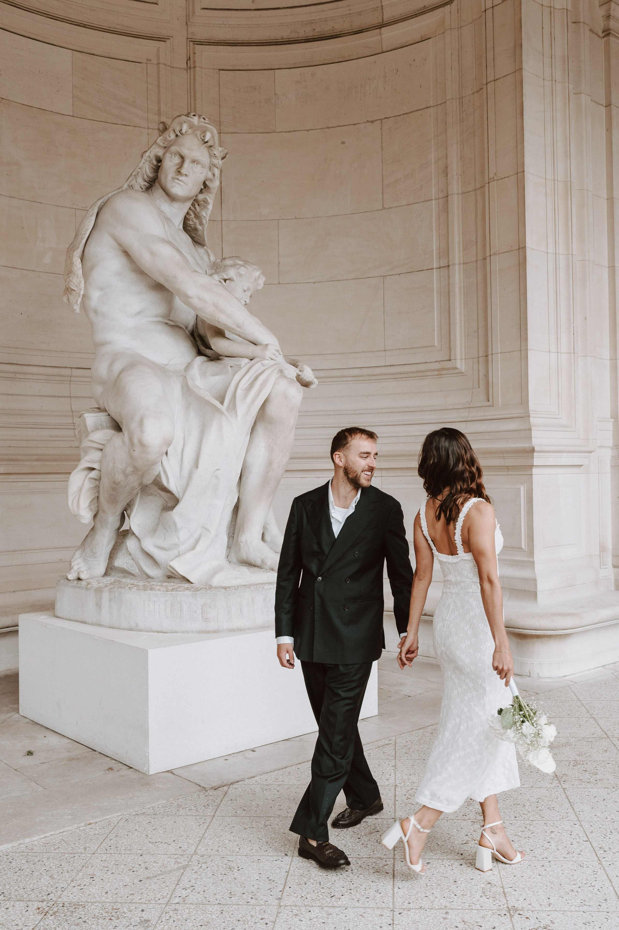 Pré-engagement à Paris. Lucy Hubert — Photographe de mariage à Paris et en France