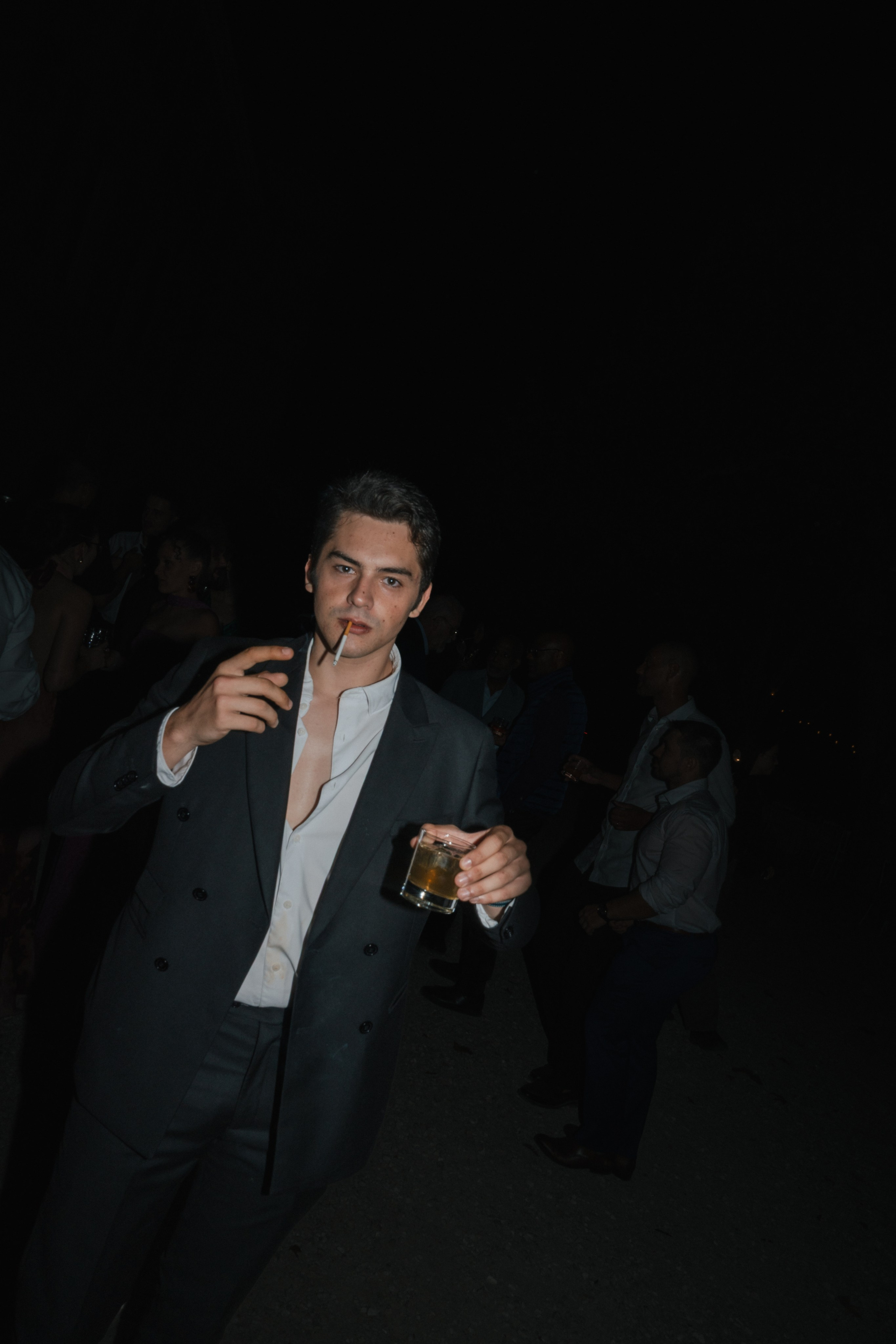 Full wedding gallery - 14h de couverture. Lucy Hubert — Photographe de mariage à Paris et en France