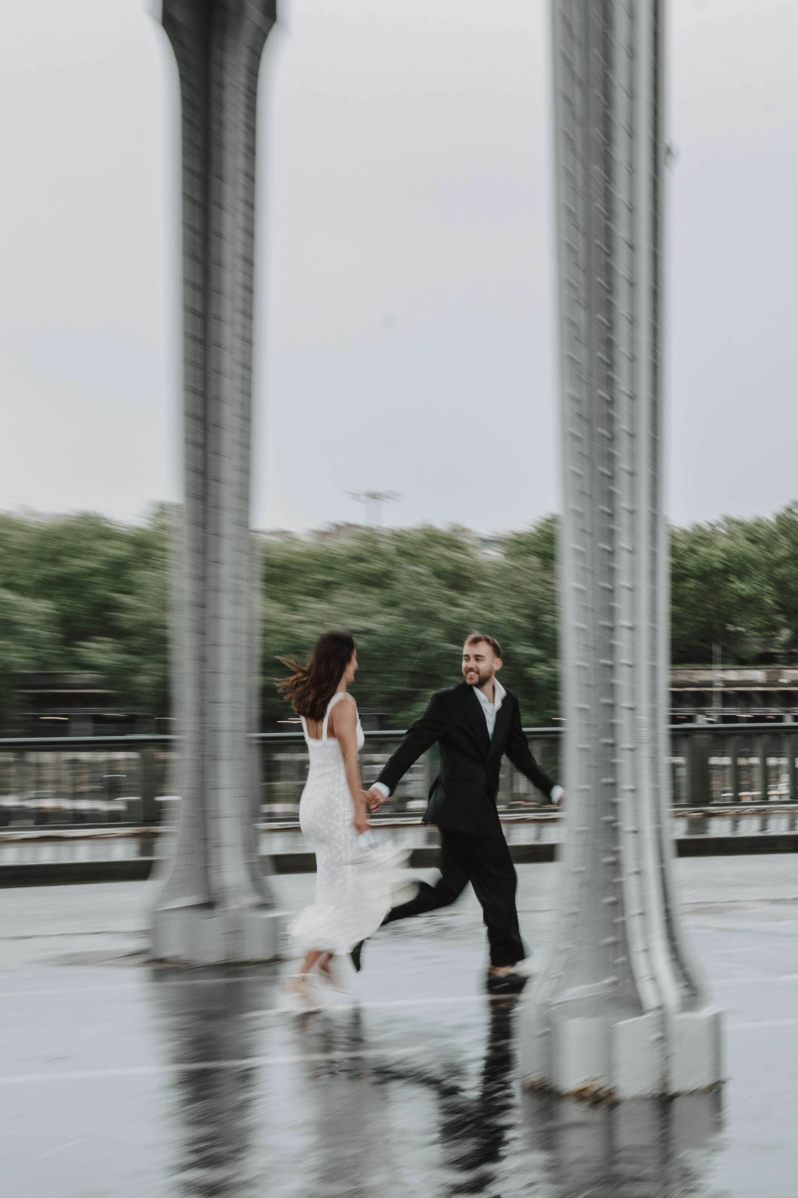 Pré-engagement à Paris. Lucy Hubert — Photographe de mariage à Paris et en France