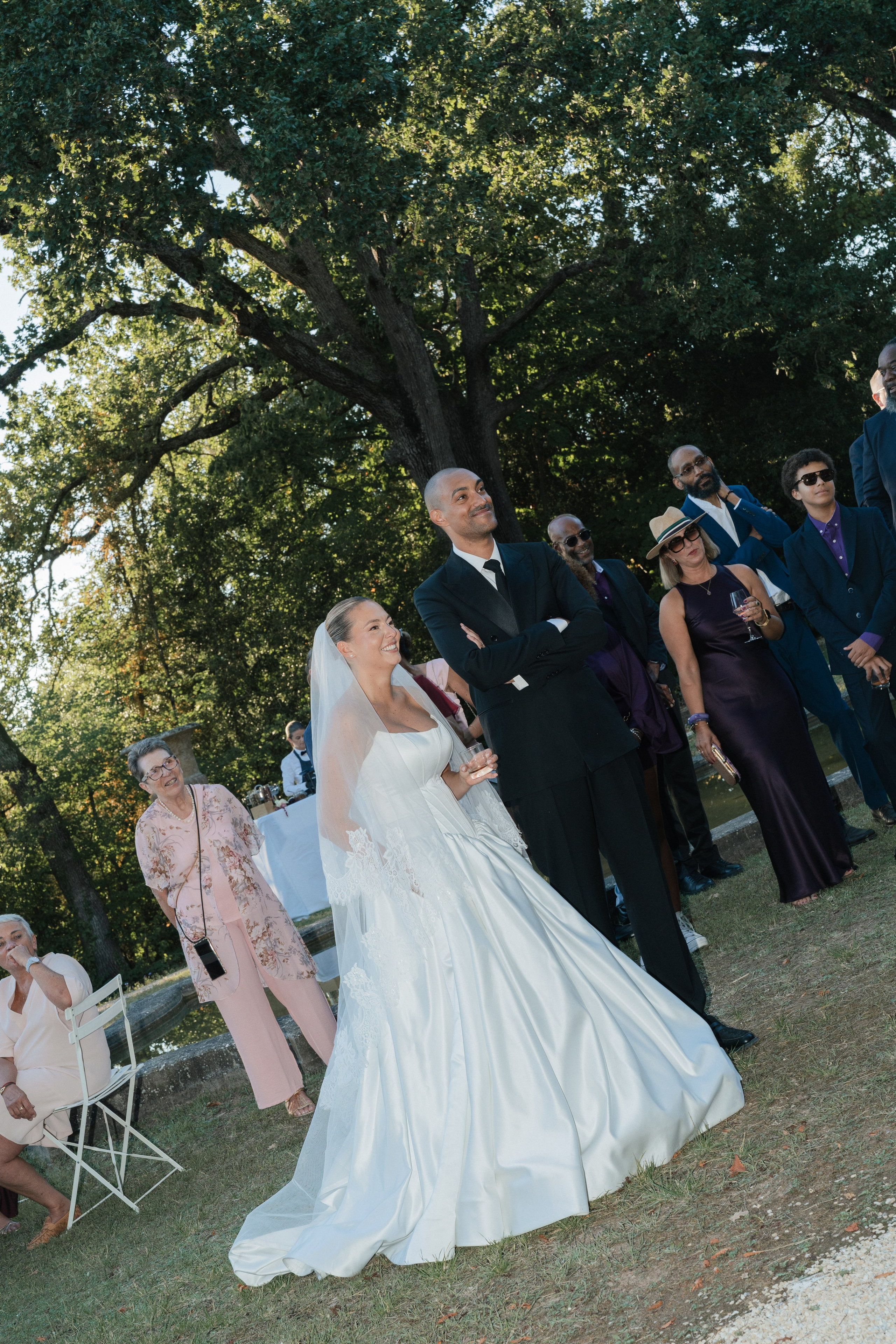 Full wedding gallery - 14h de couverture. Lucy Hubert — Photographe de mariage à Paris et en France