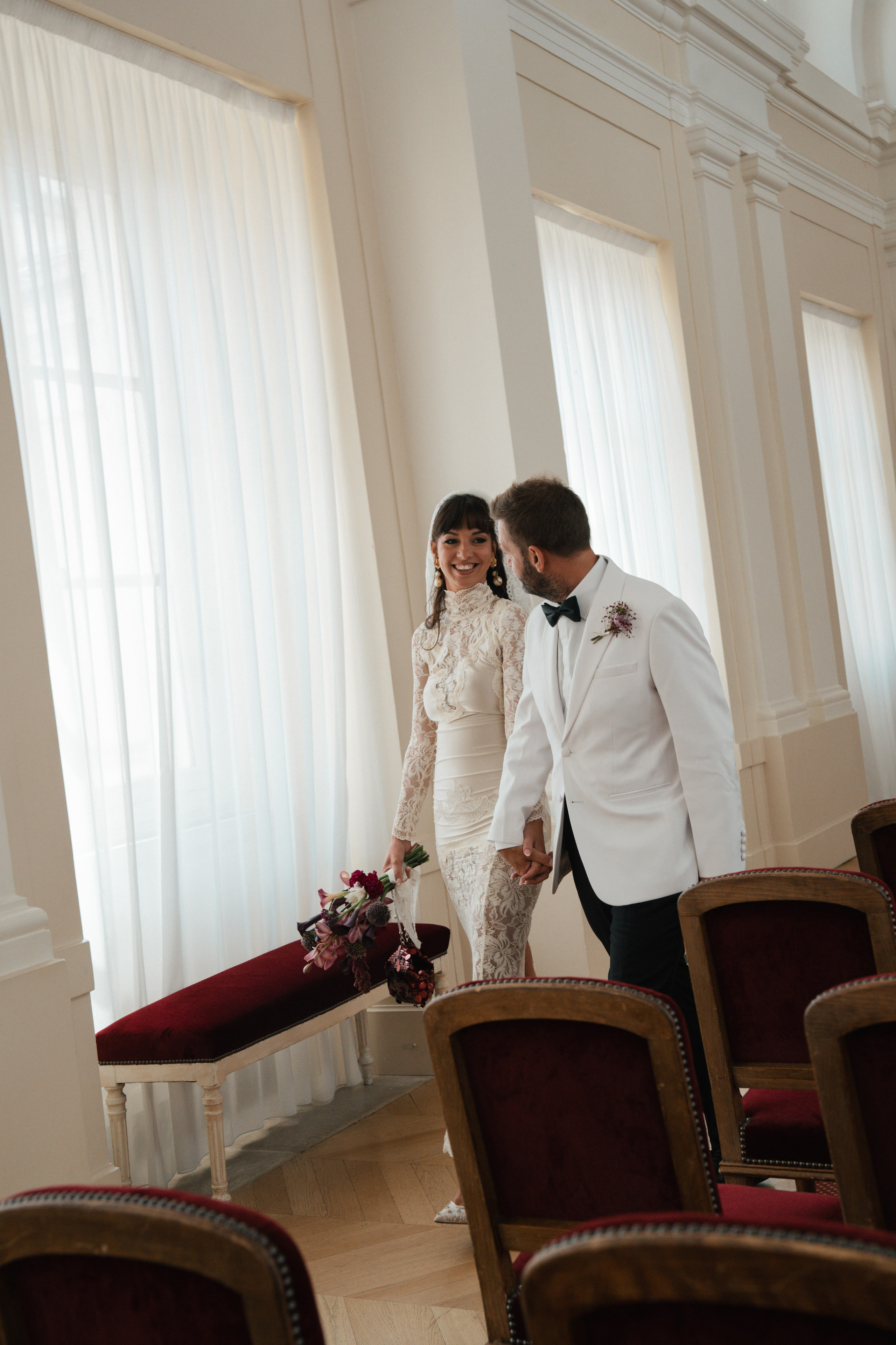 Civil wedding - 6h de couverture. Lucy Hubert — Photographe de mariage à Paris et en France