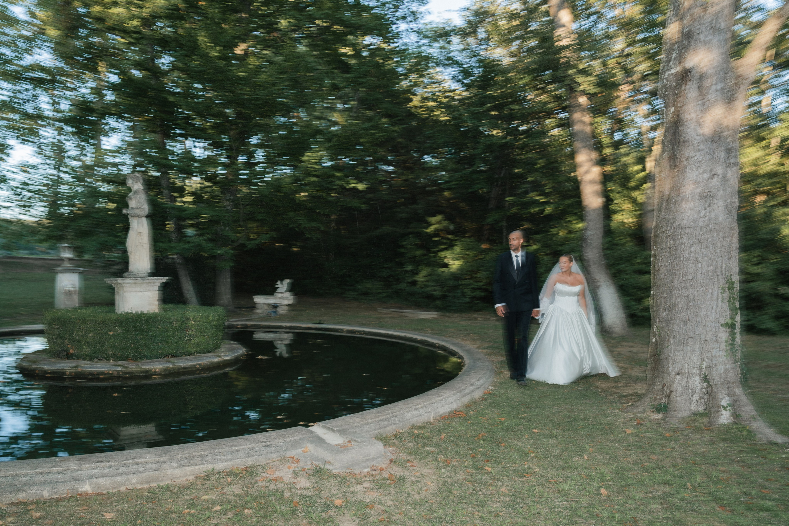 Full wedding gallery - 14h de couverture. Lucy Hubert — Photographe de mariage à Paris et en France