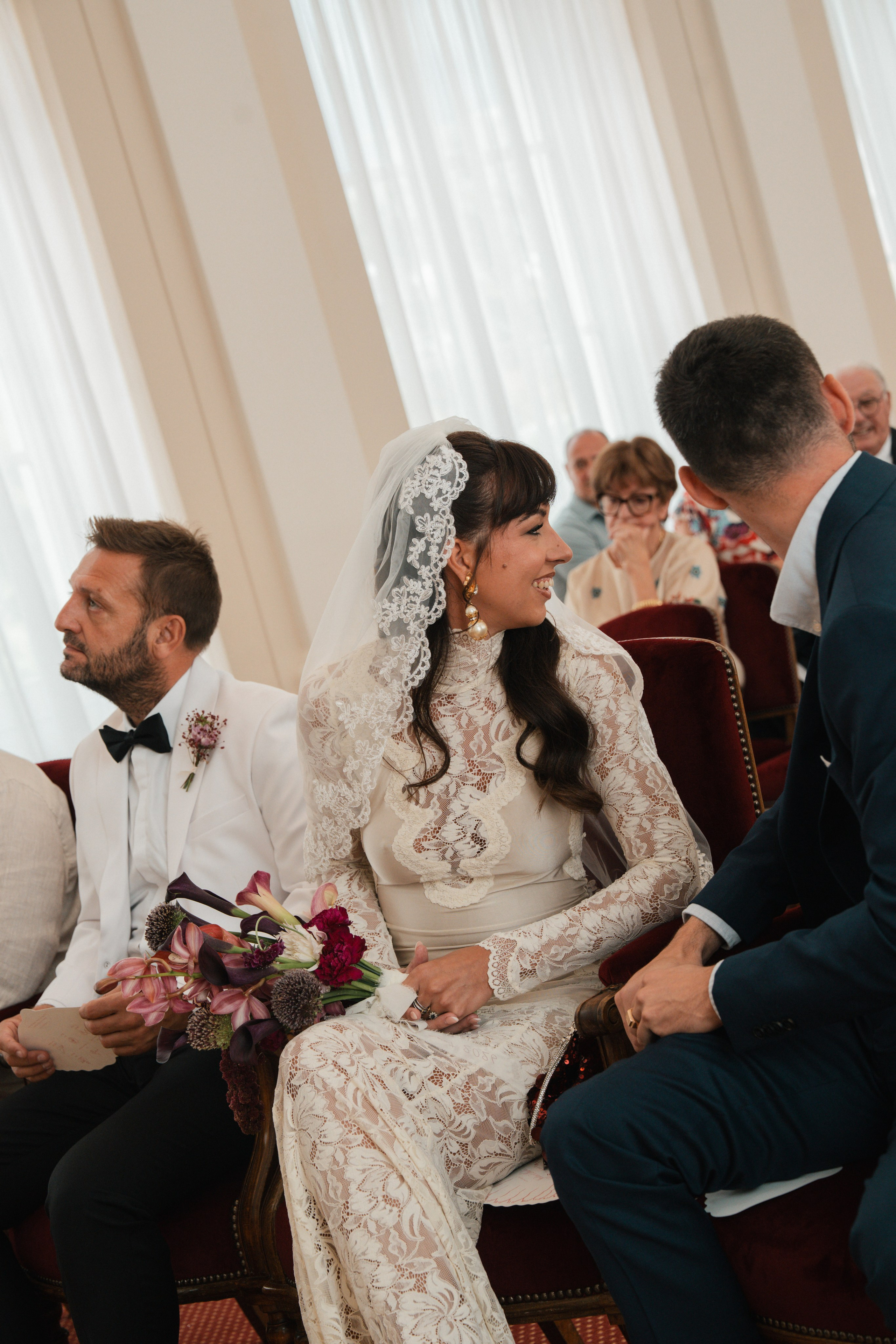 Civil wedding - 6h de couverture. Lucy Hubert — Photographe de mariage à Paris et en France