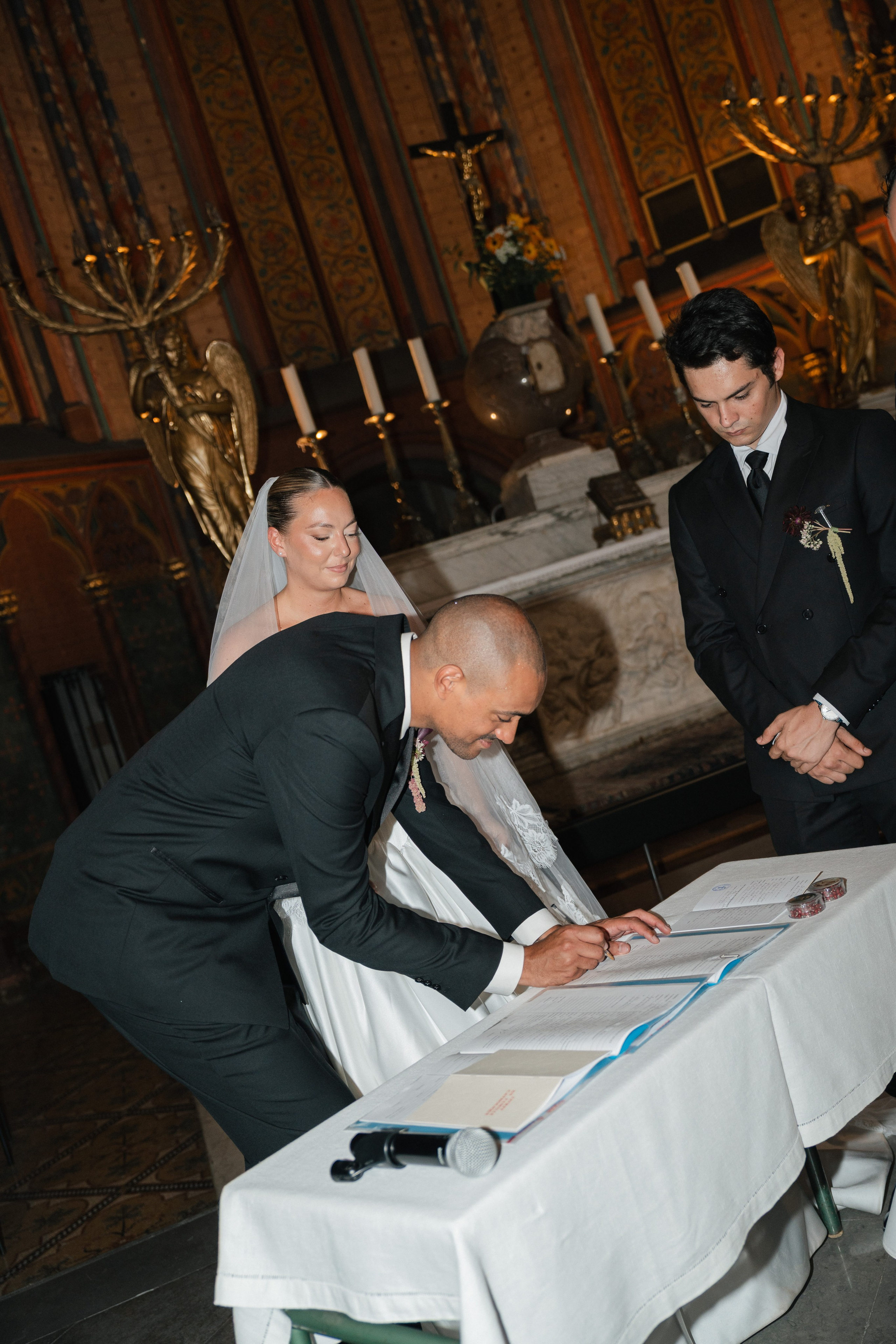 Full wedding gallery - 14h de couverture. Lucy Hubert — Photographe de mariage à Paris et en France