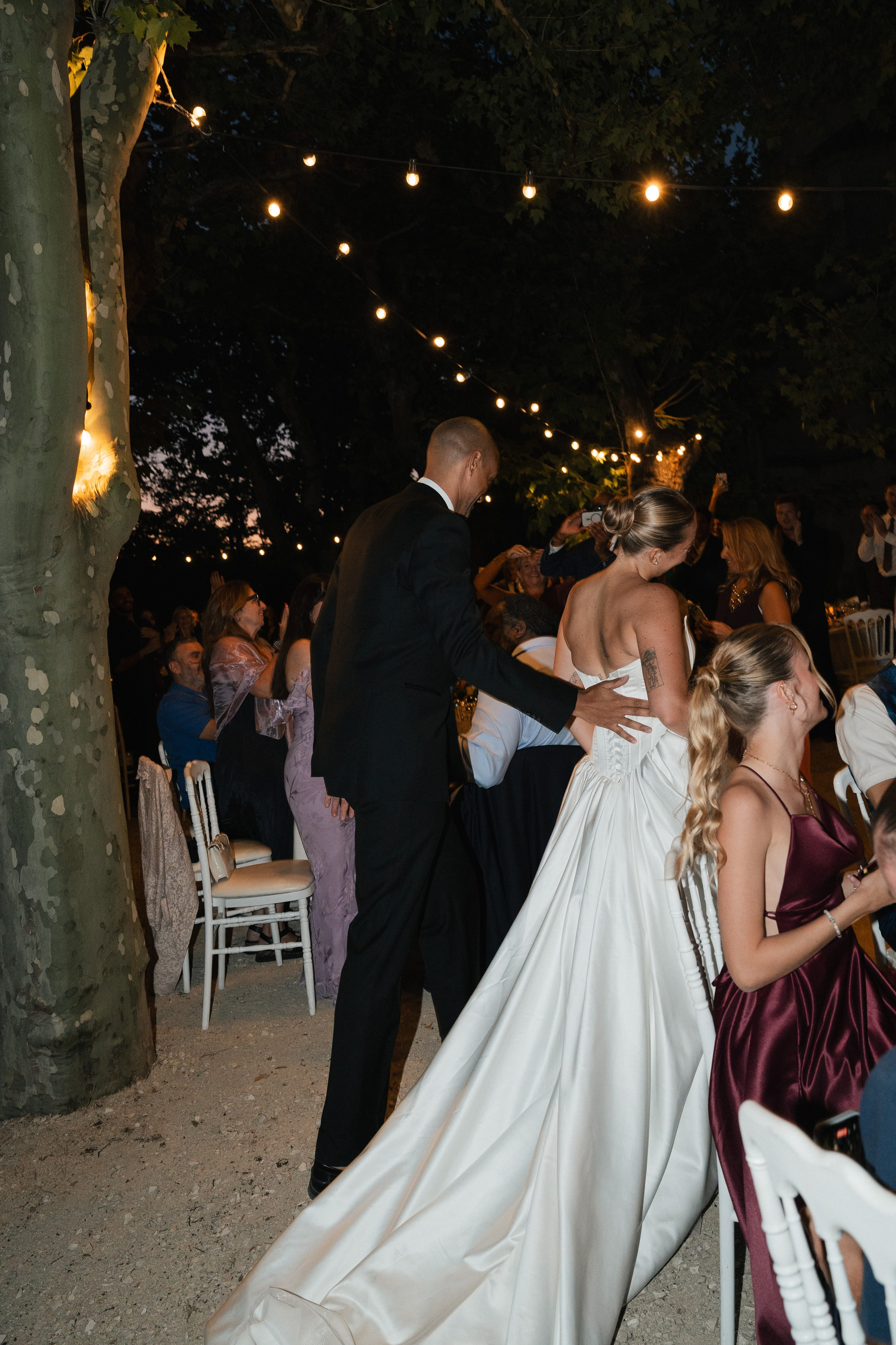 Full wedding gallery - 14h de couverture. Lucy Hubert — Photographe de mariage à Paris et en France