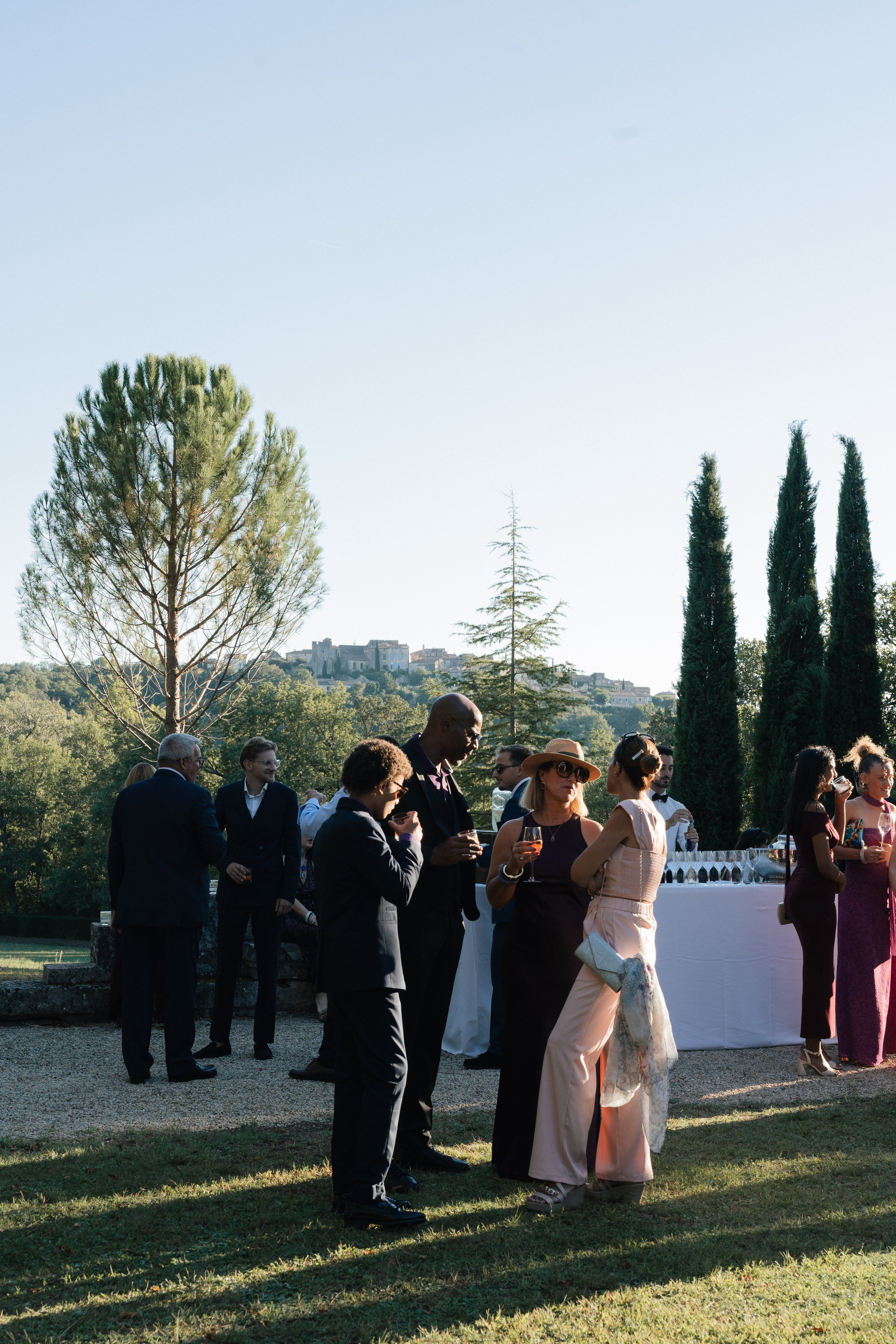 Full wedding gallery - 14h de couverture. Lucy Hubert — Photographe de mariage à Paris et en France