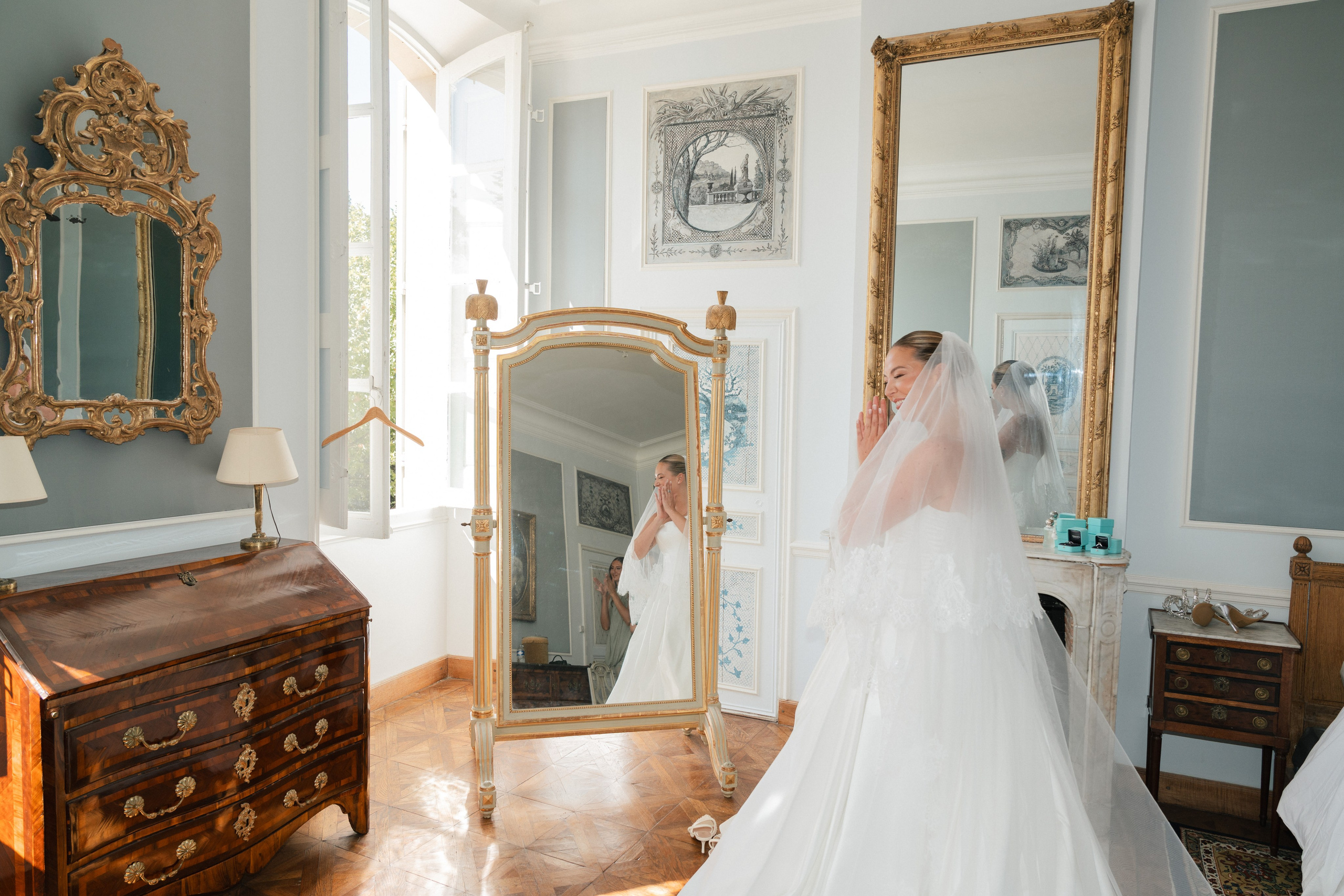 Full wedding gallery - 14h de couverture. Lucy Hubert — Photographe de mariage à Paris et en France