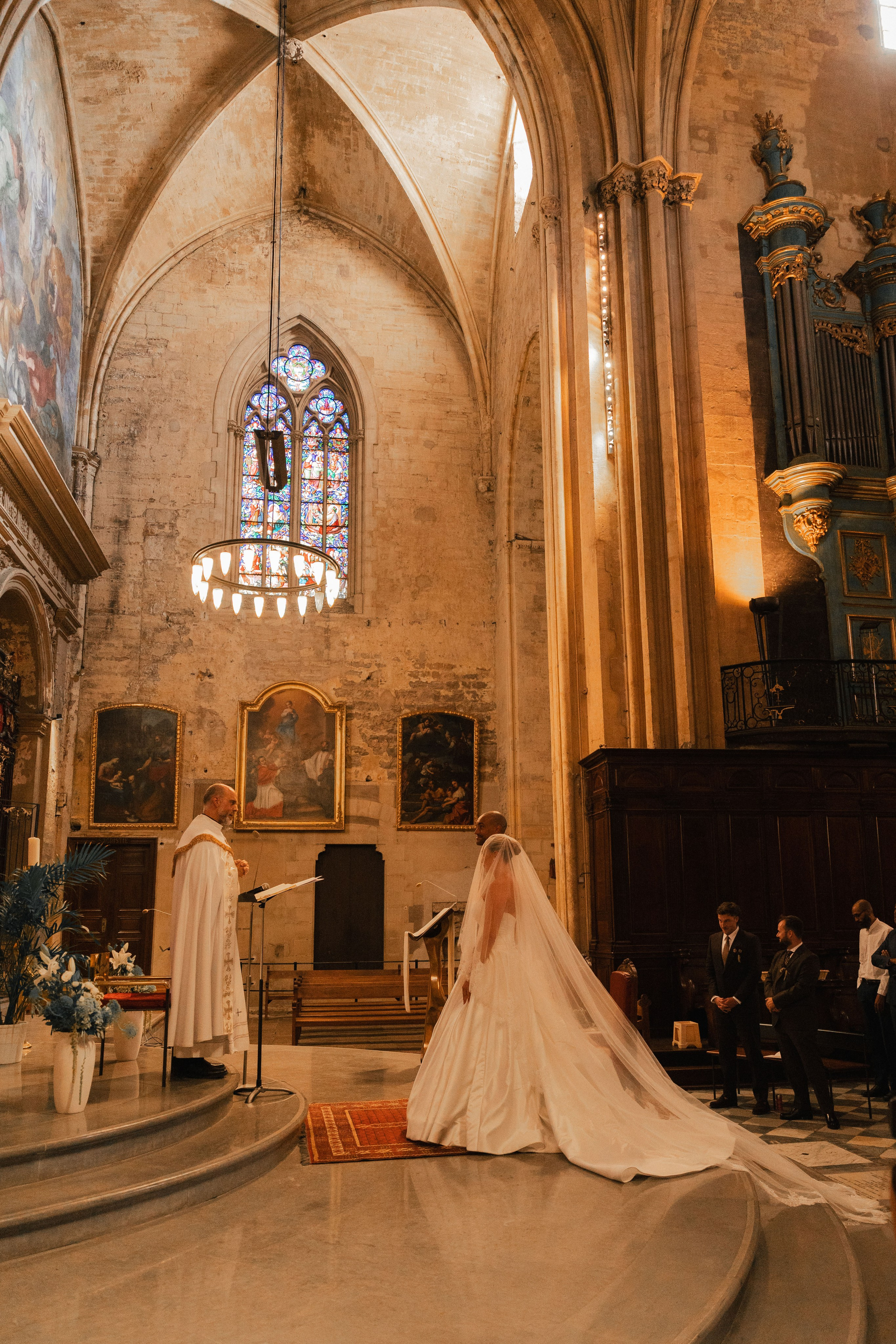 Full wedding gallery - 14h de couverture. Lucy Hubert — Photographe de mariage à Paris et en France