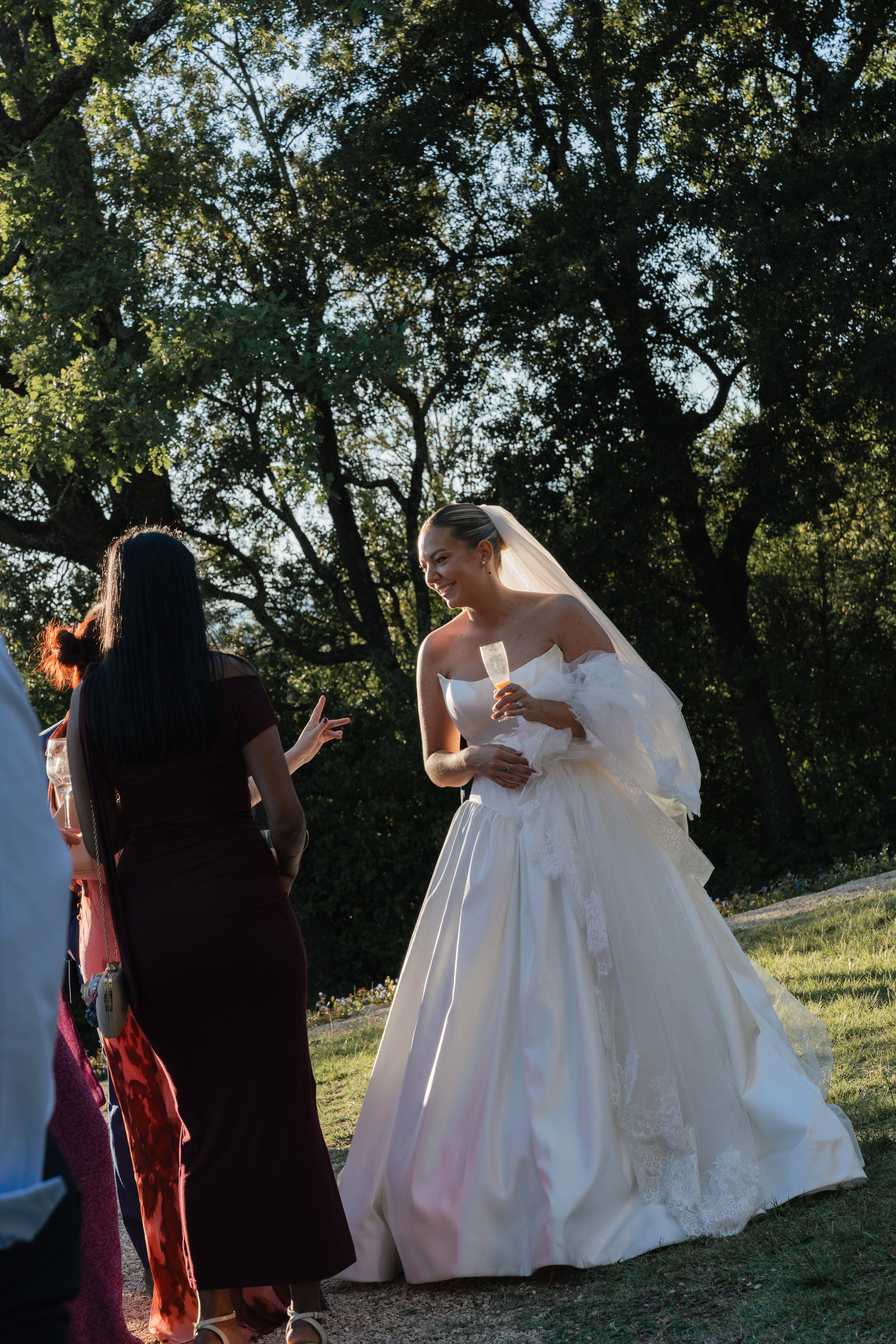 Full wedding gallery - 14h de couverture. Lucy Hubert — Photographe de mariage à Paris et en France