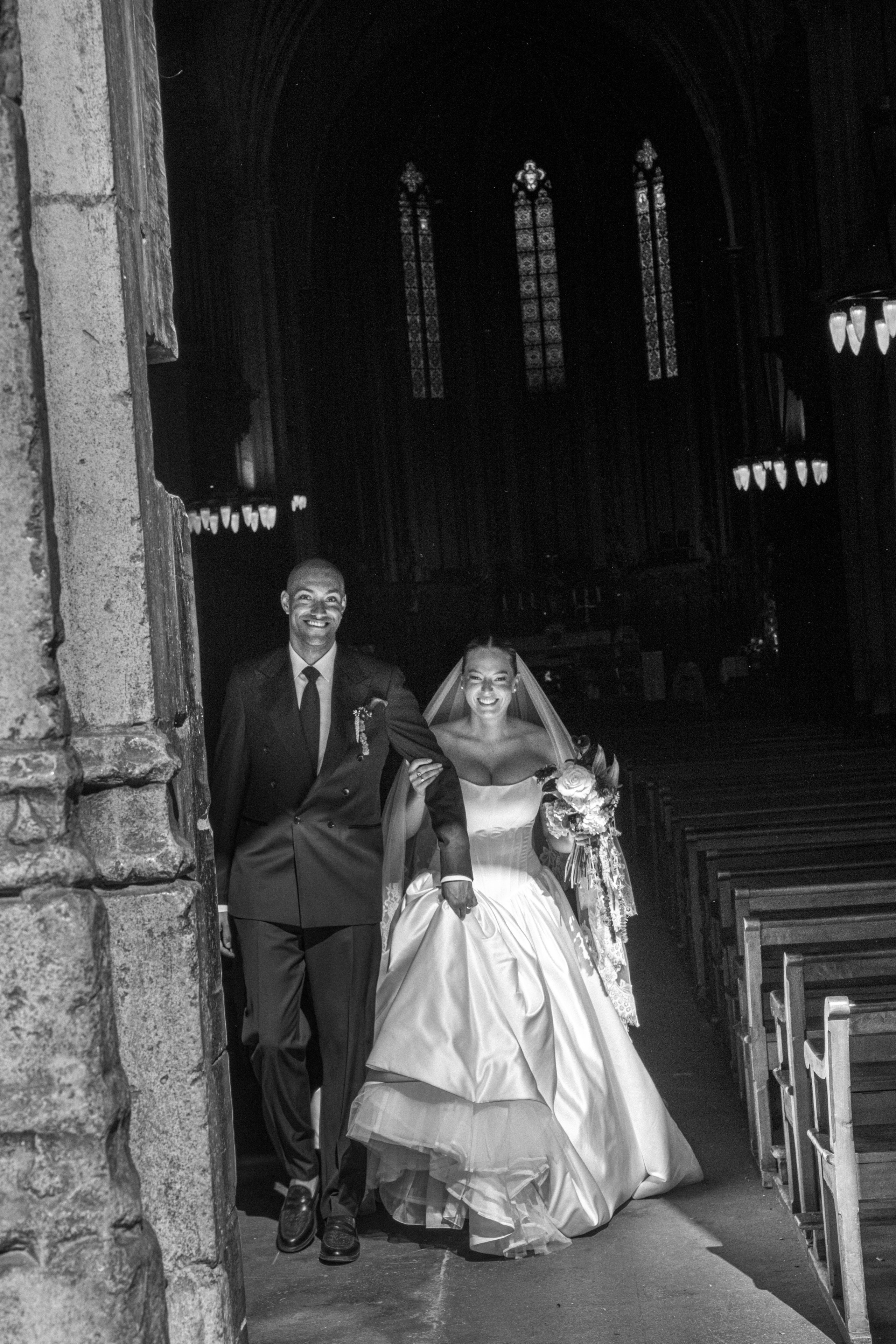 Full wedding gallery - 14h de couverture. Lucy Hubert — Photographe de mariage à Paris et en France