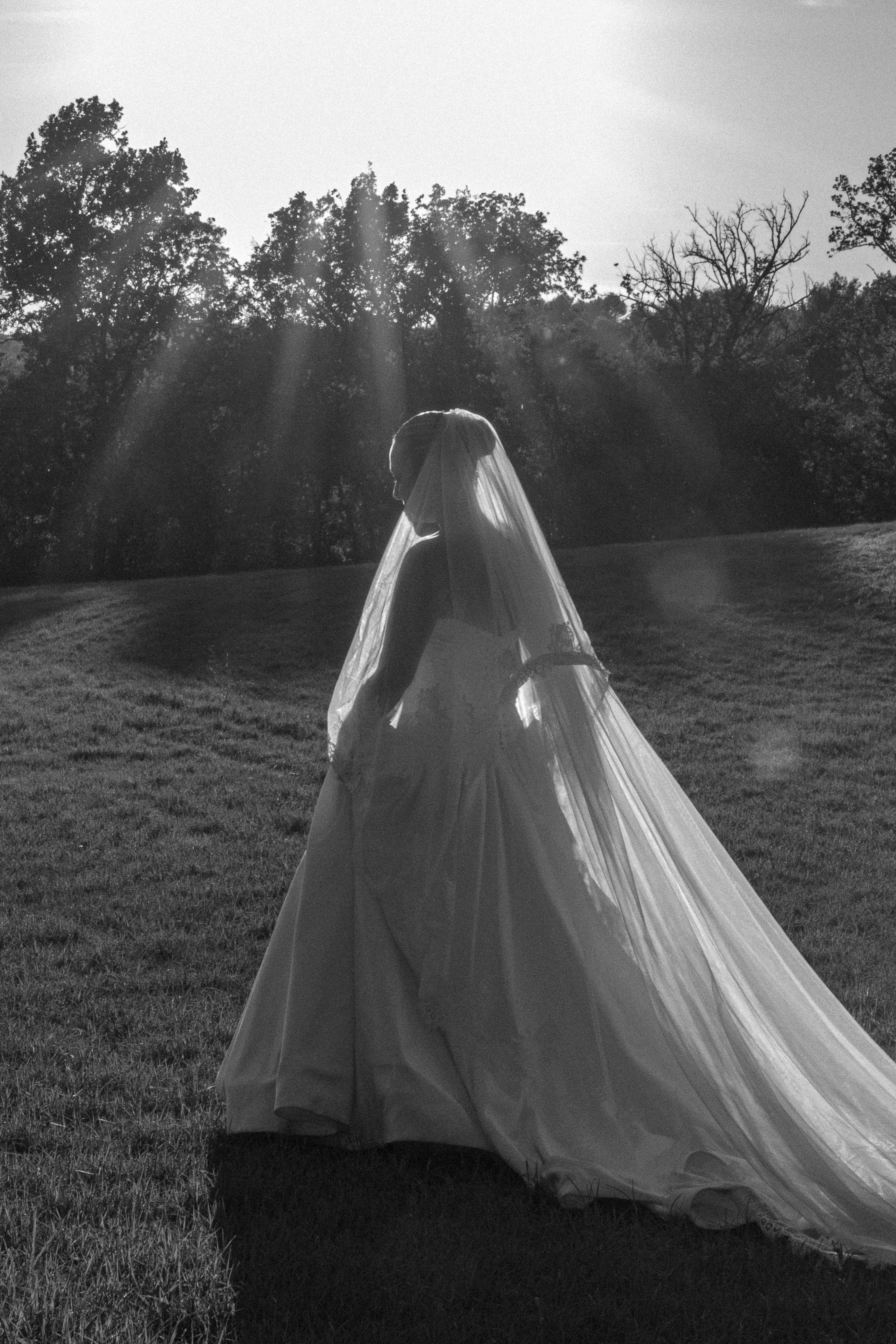 Full wedding gallery - 14h de couverture. Lucy Hubert — Photographe de mariage à Paris et en France