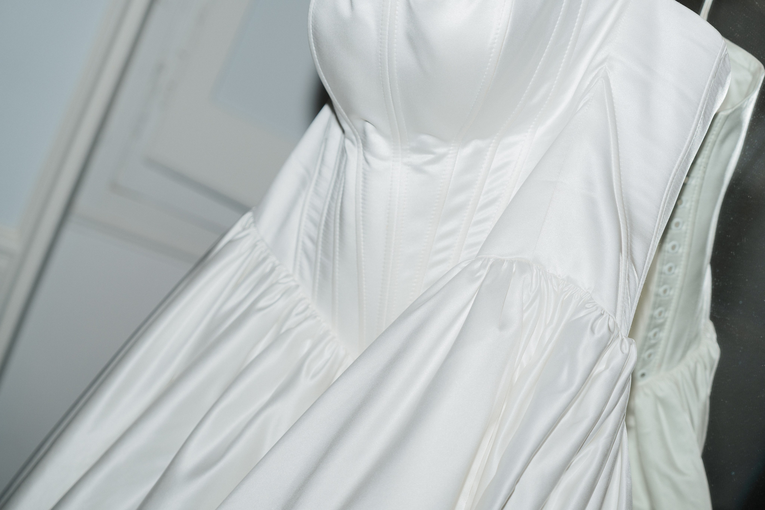 Full wedding gallery - 14h de couverture. Lucy Hubert — Photographe de mariage à Paris et en France