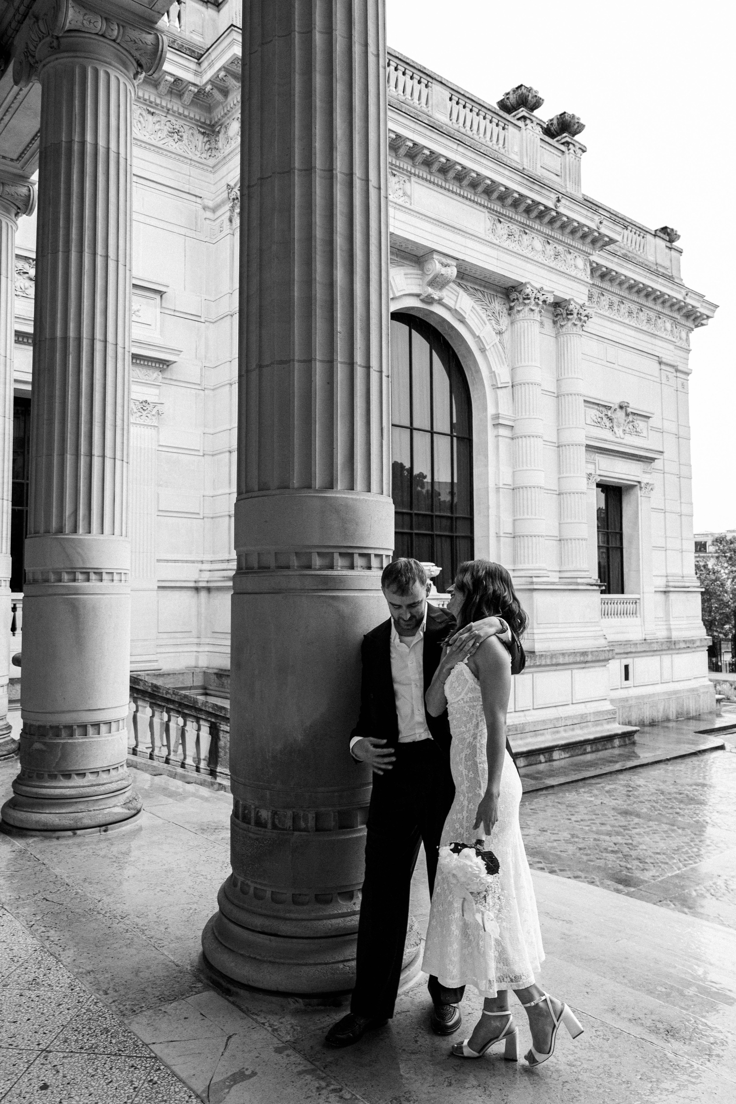 Pré-engagement à Paris. Lucy Hubert — Photographe de mariage à Paris et en France