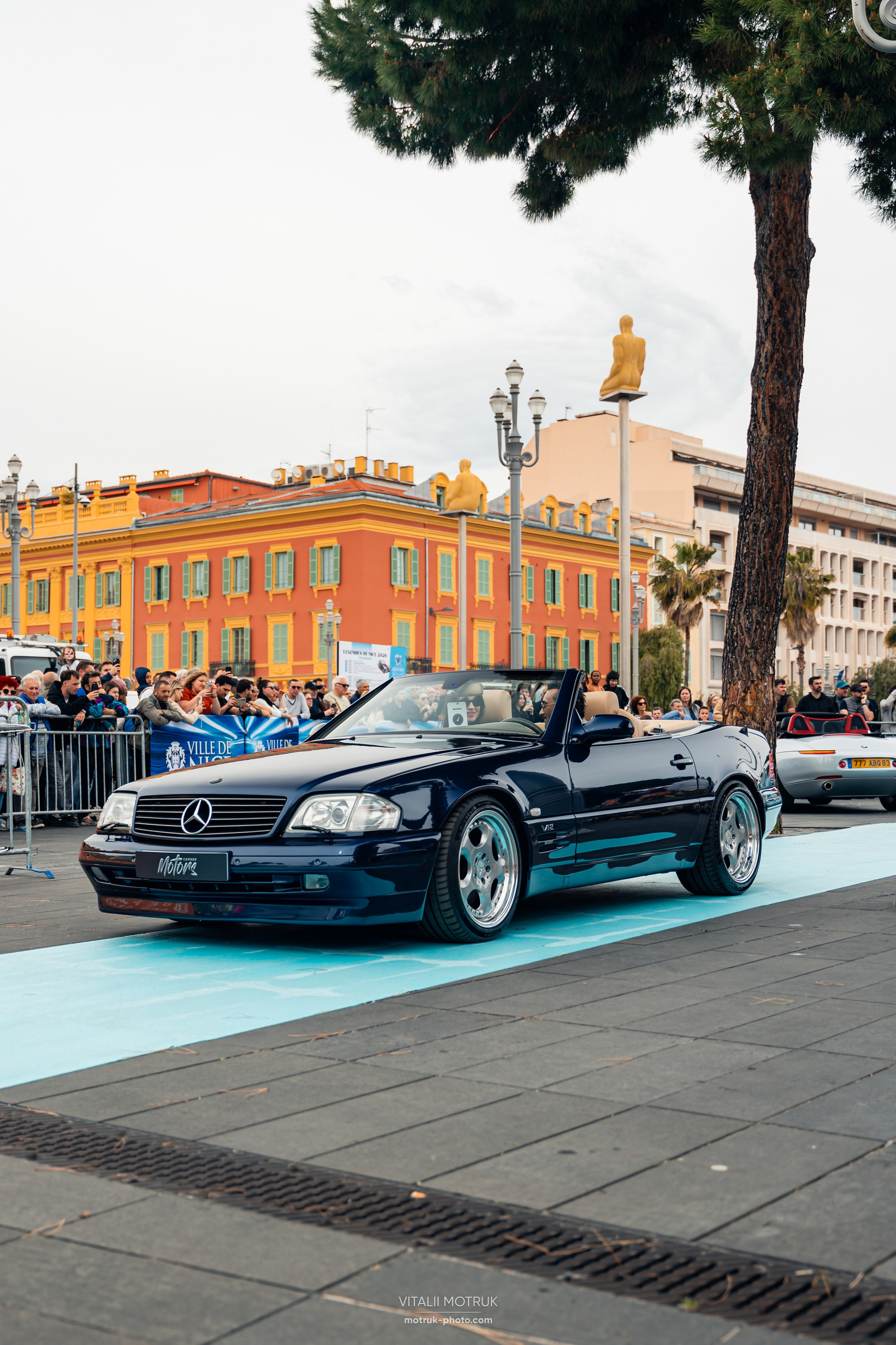 Legends de Nice. Photographe de voitures à Paris — Vitalii Motruk