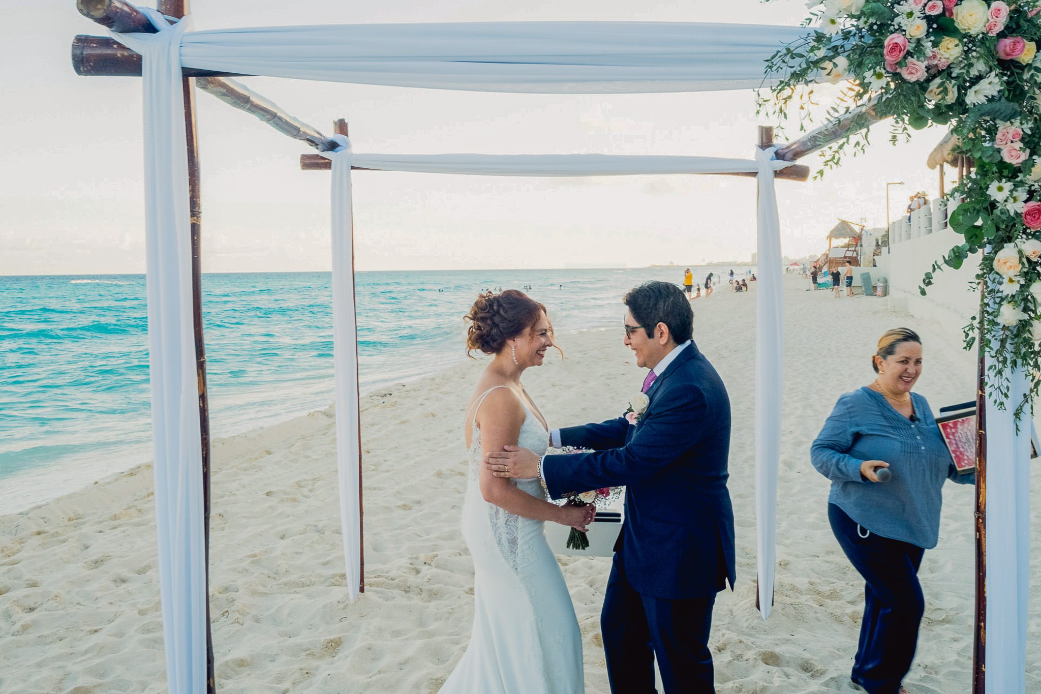 Jess & Juan / Cancun. Wedding and family photographer in Mexico City