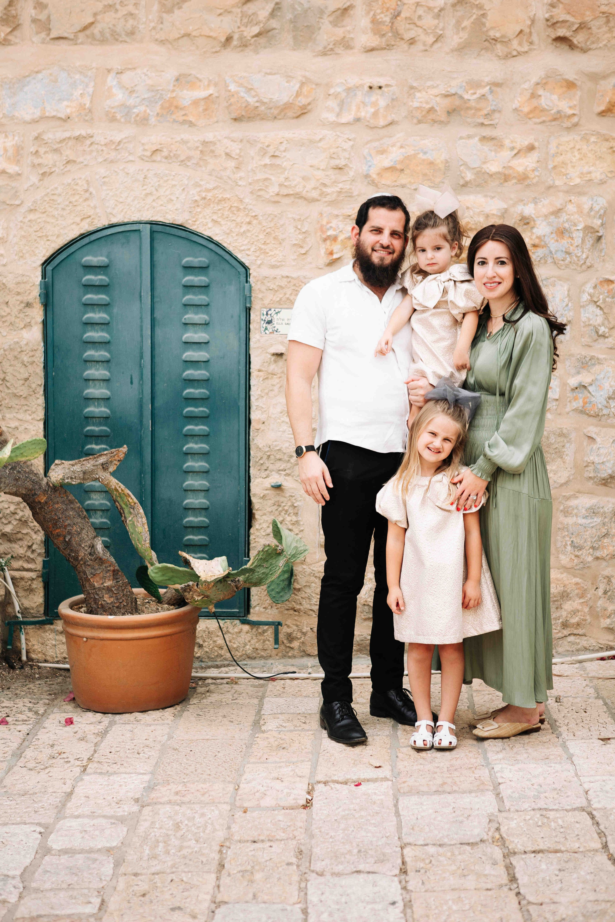 BEAUTIFUL FAMILY PHOTOSESSION. PHOTOGRAPHER IN ISRAEL