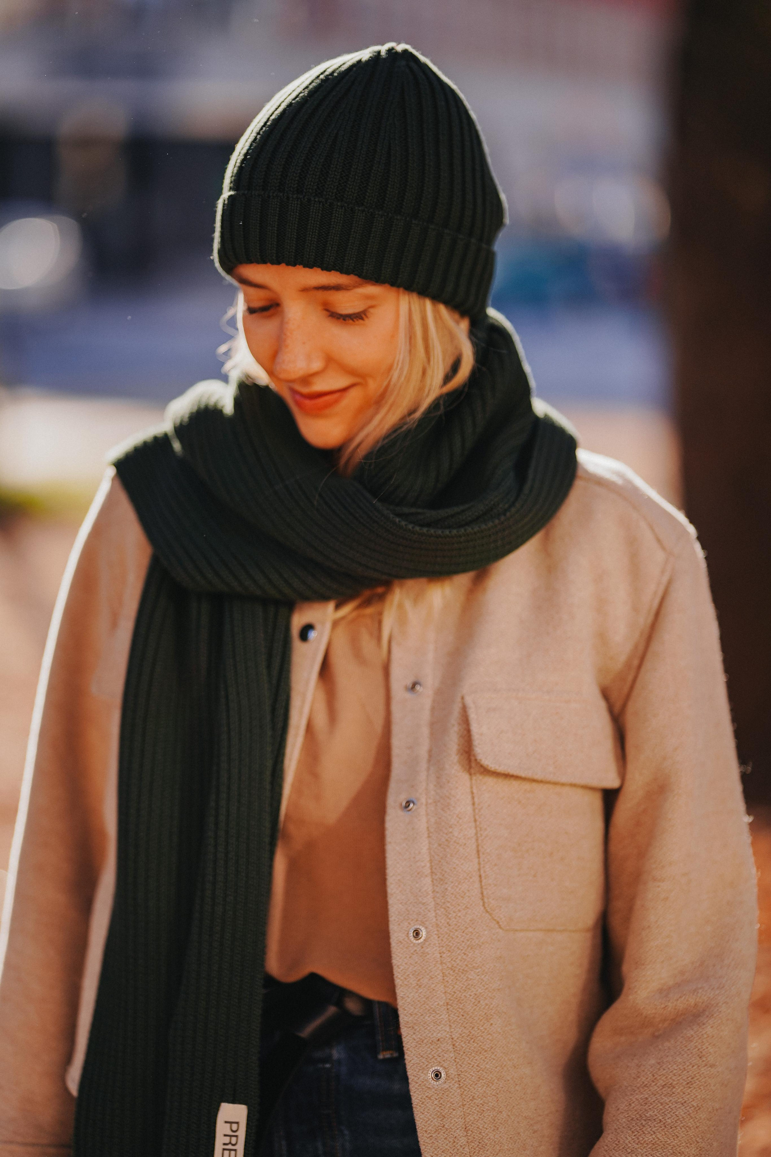 “In the town”. Editorial for https://preri.com/. Julia Pelikánová | Portrait and content photographer in Prague