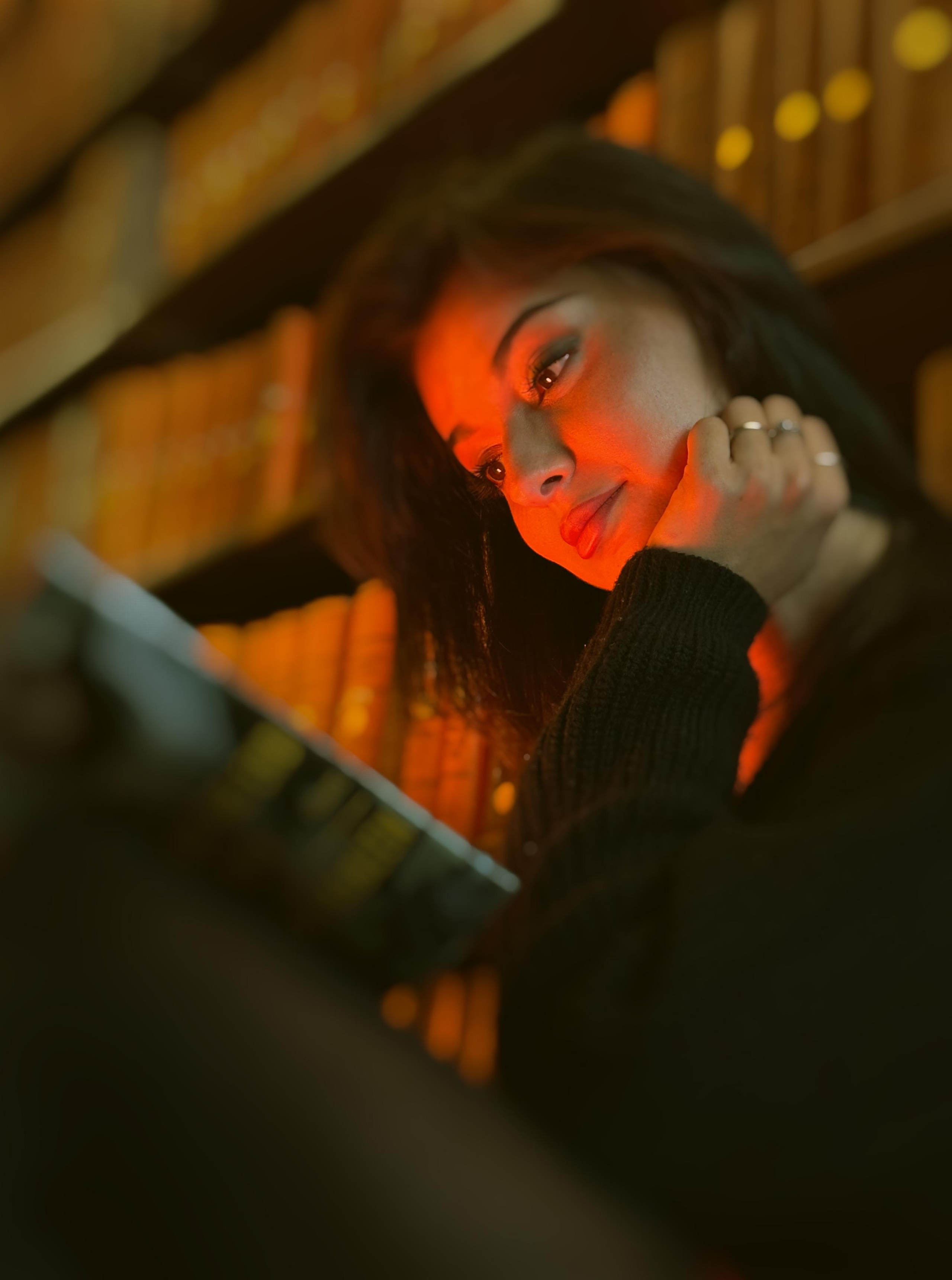 Fatima & Bookish Dreams. Yana Bobrova | Artistic Photography