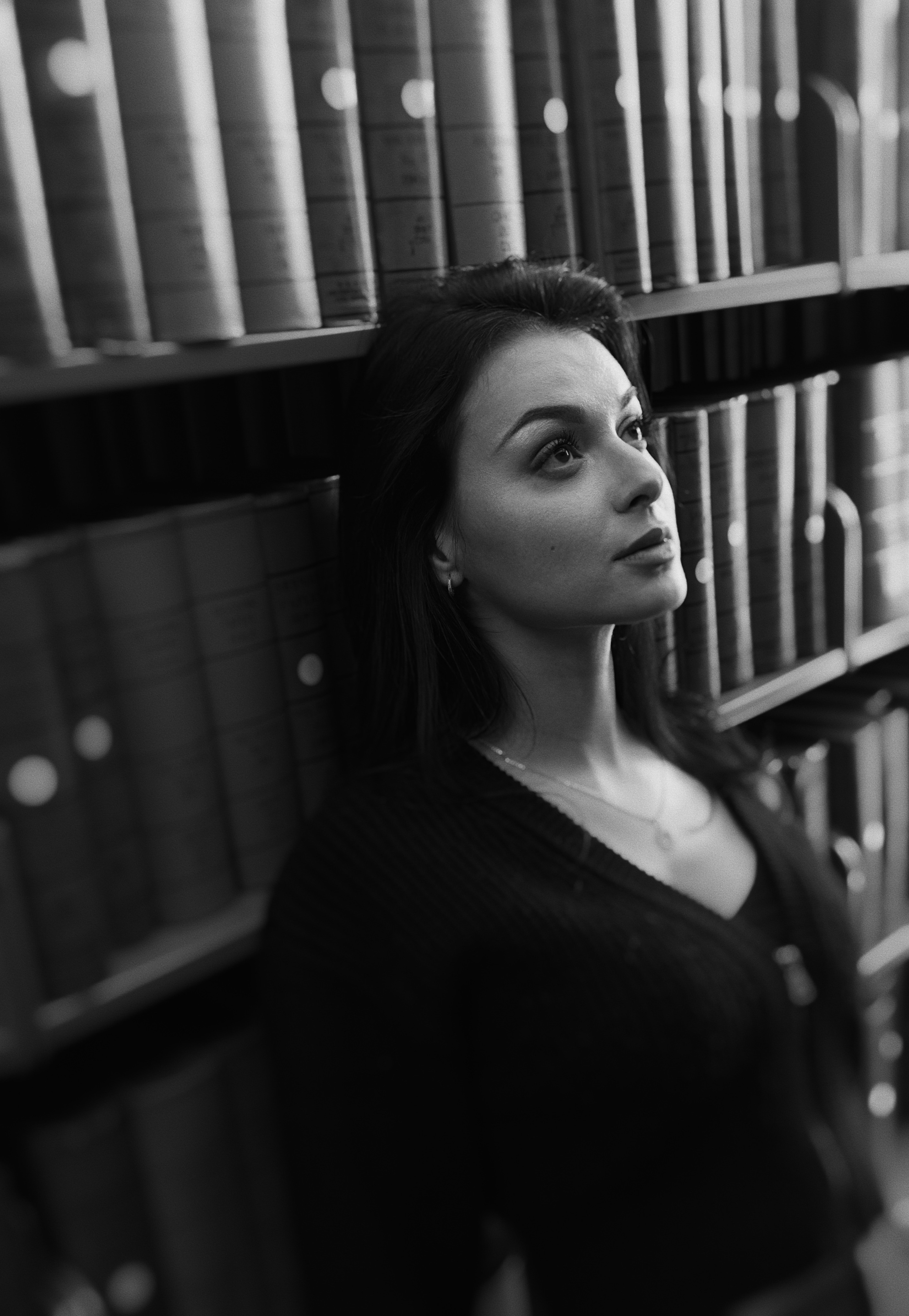 Fatima & Bookish Dreams. Yana Bobrova | Artistic Photography