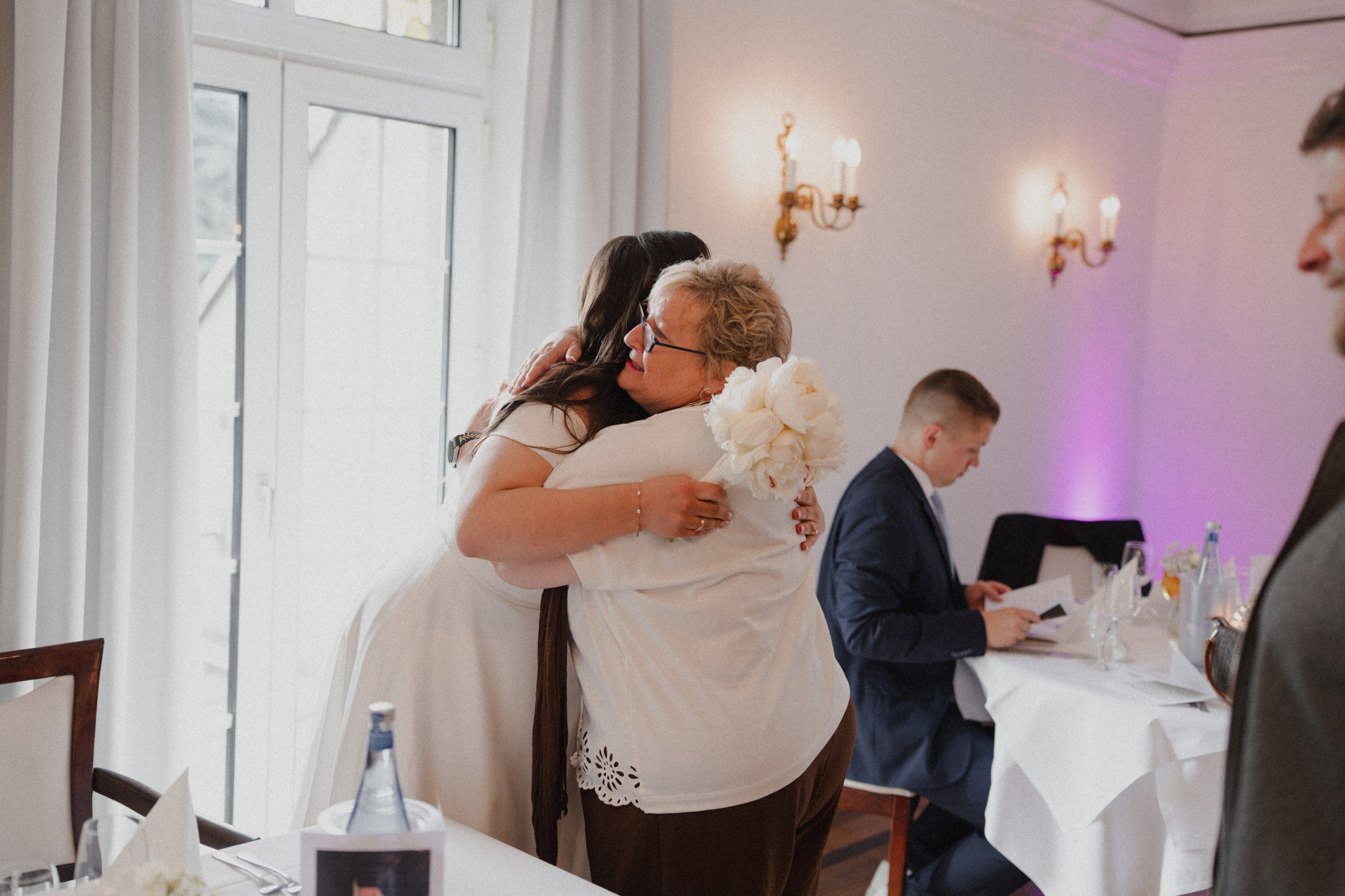 Jessica & Felix I Gesellschaft Harmonie Bochum. Hochzeitsfotografin Bochum | Halyna Reiche Fotografie NRW