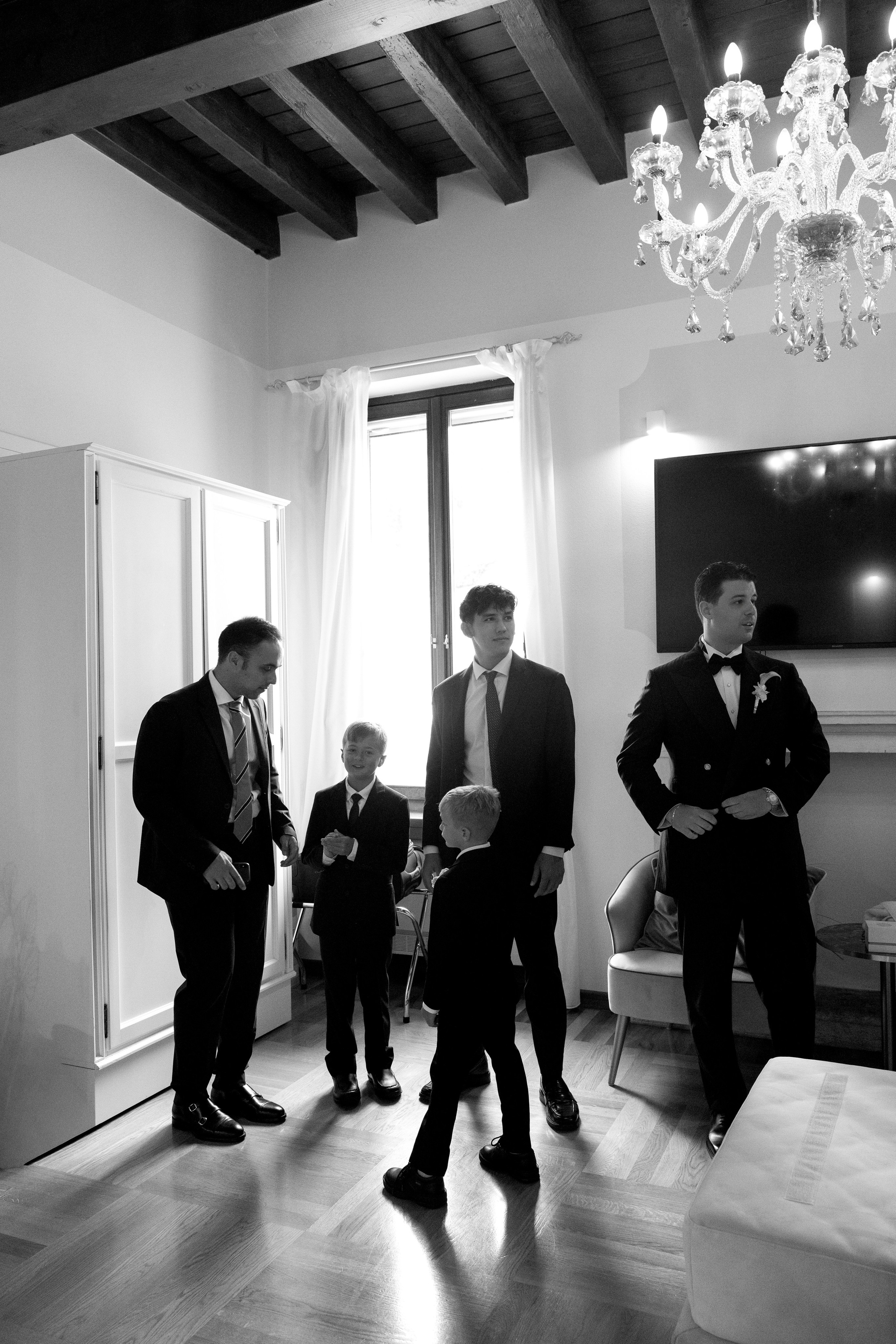 Madison & Dylan. Wedding photographer in Italy