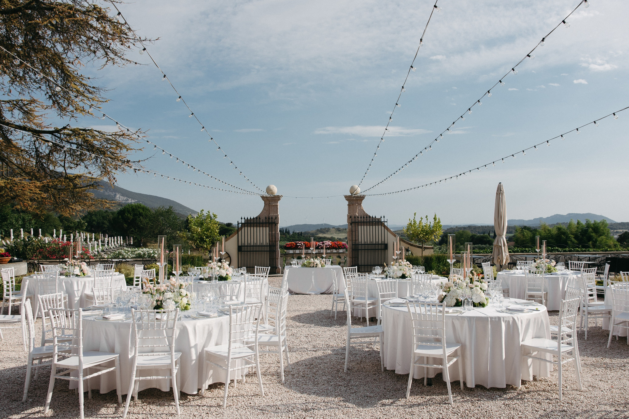 Madison & Dylan. Wedding photographer in Italy