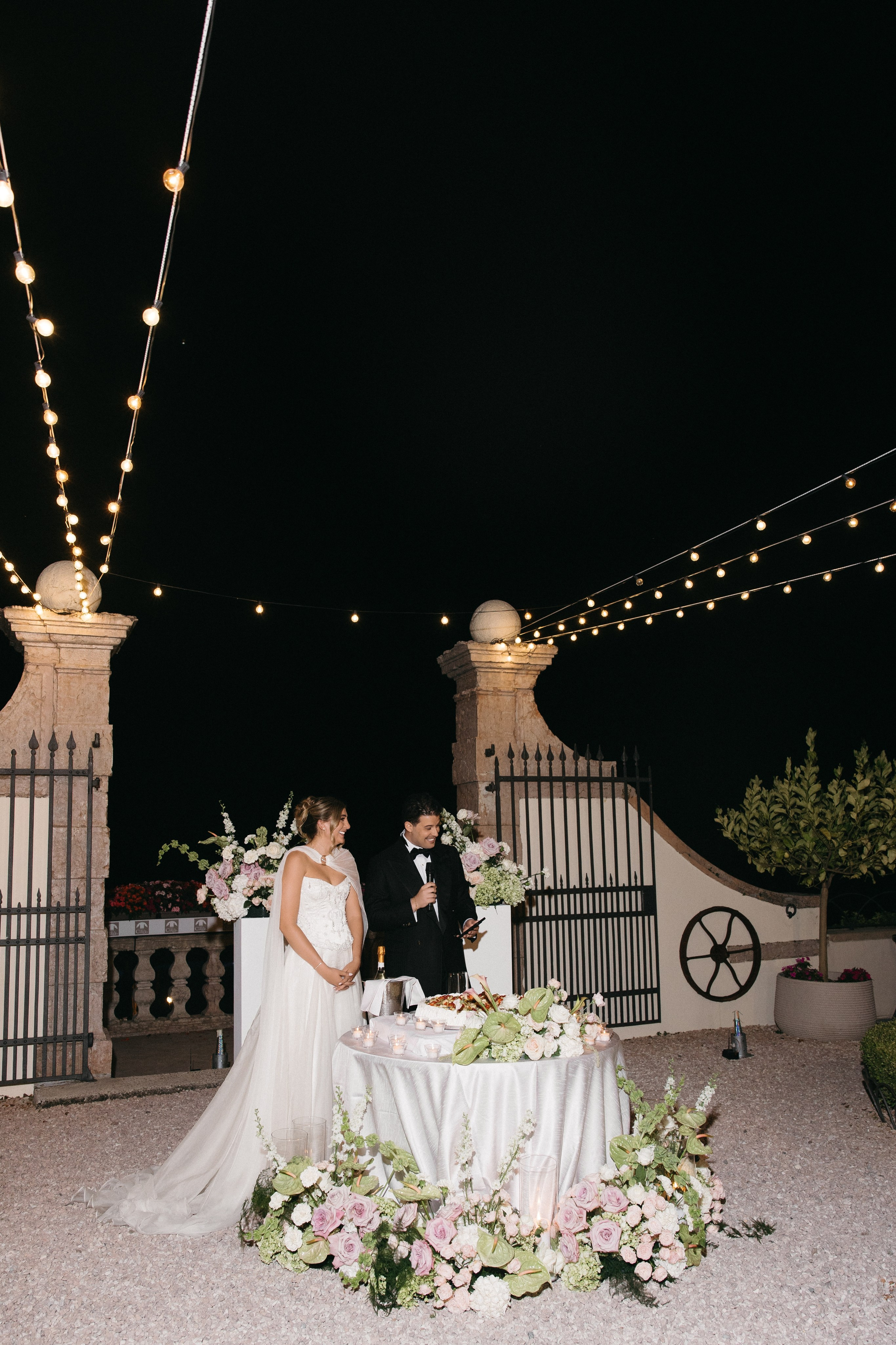 Madison & Dylan. Wedding photographer in Italy