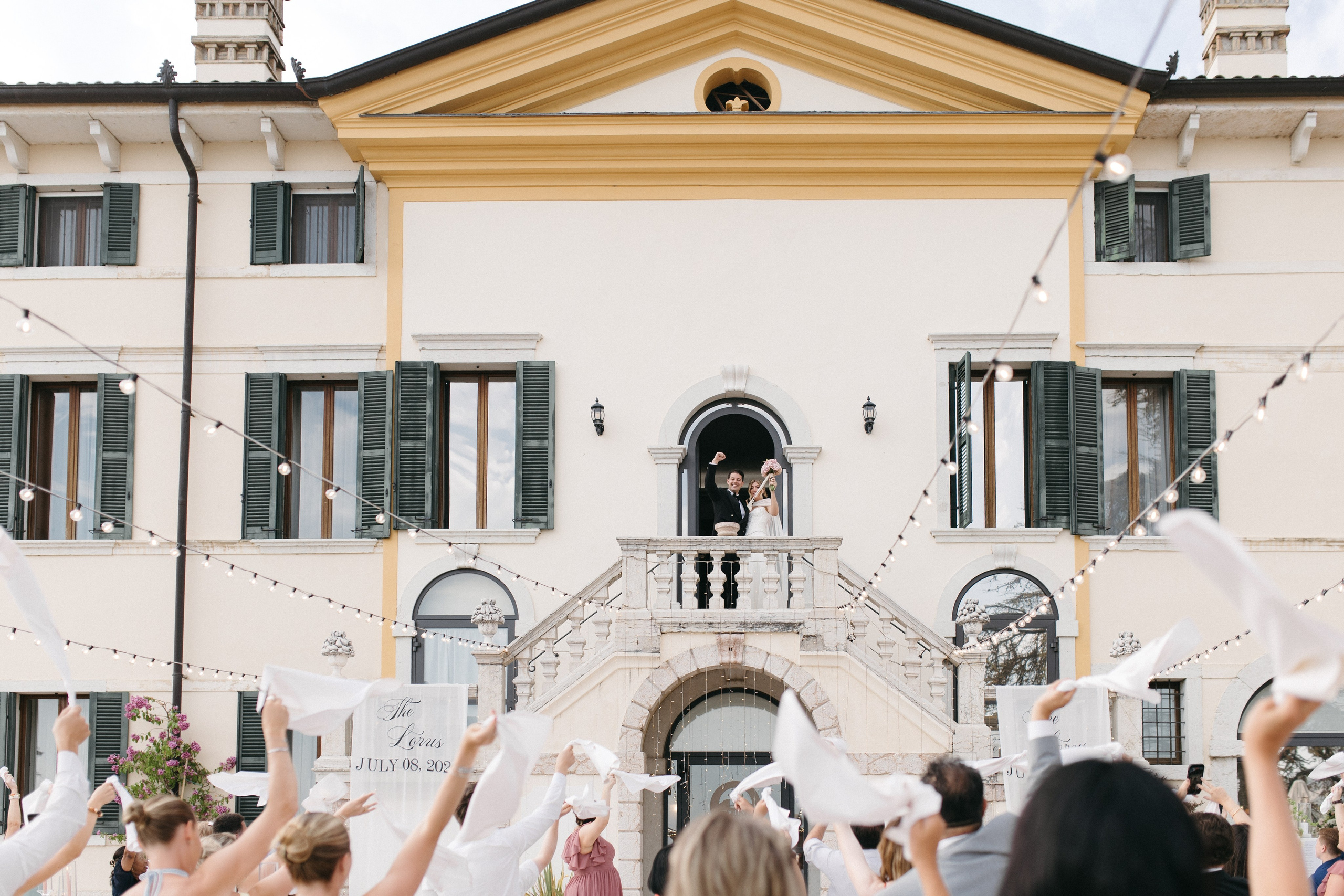 Madison & Dylan. Wedding photographer in Italy