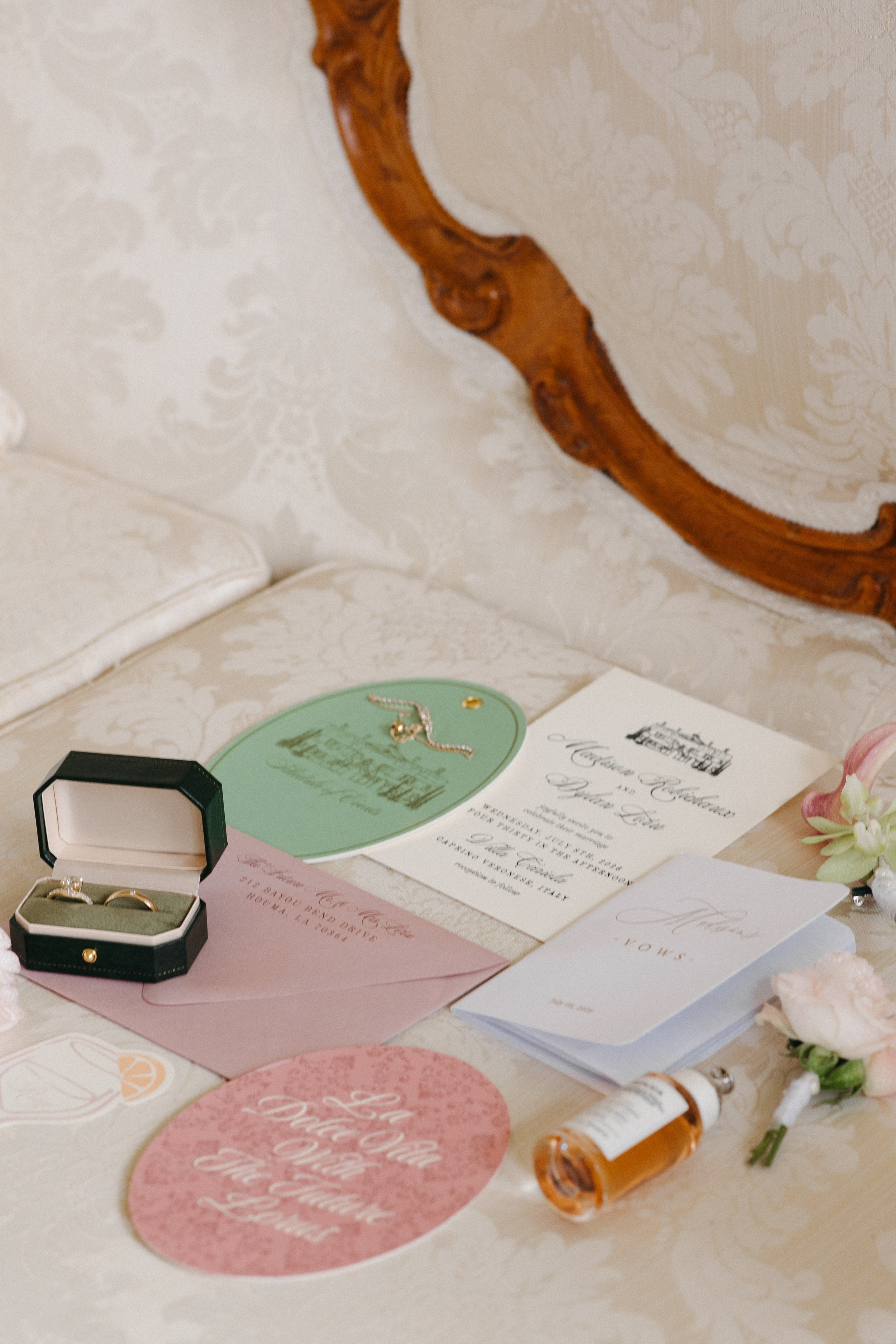 Madison & Dylan. Wedding photographer in Italy