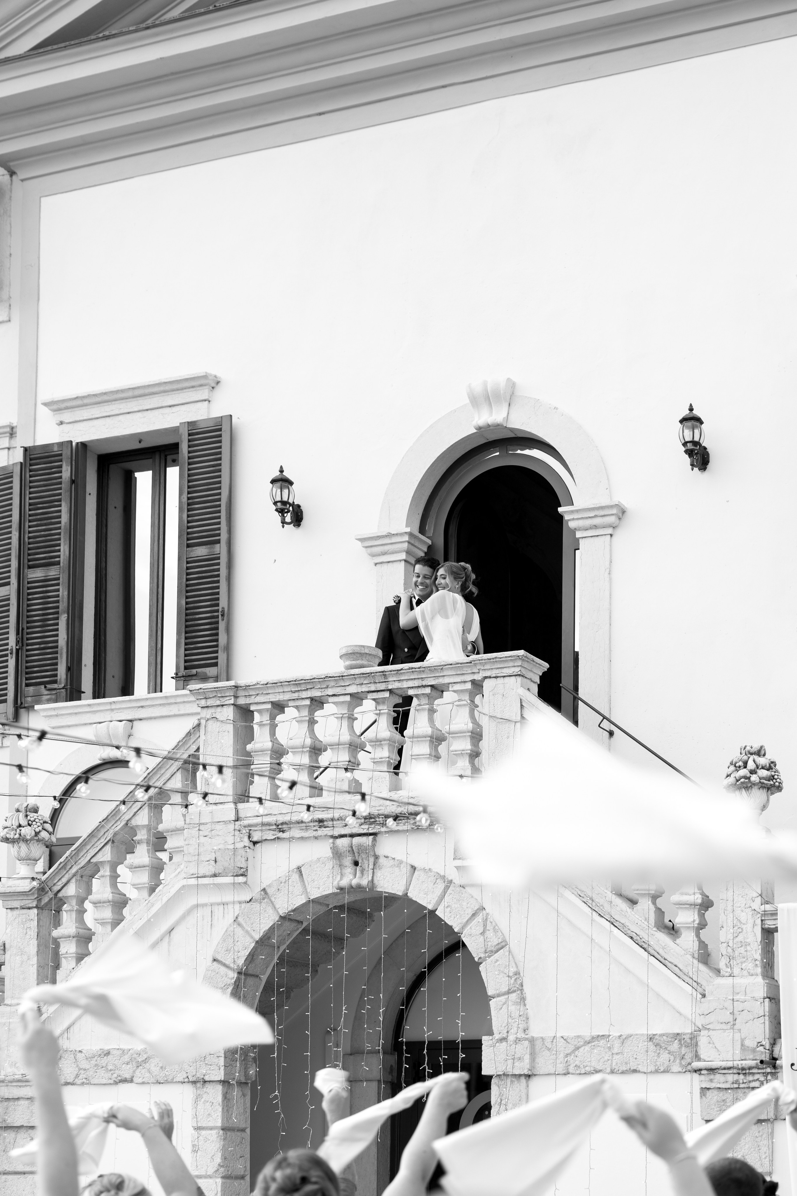 Madison & Dylan. Wedding photographer in Italy