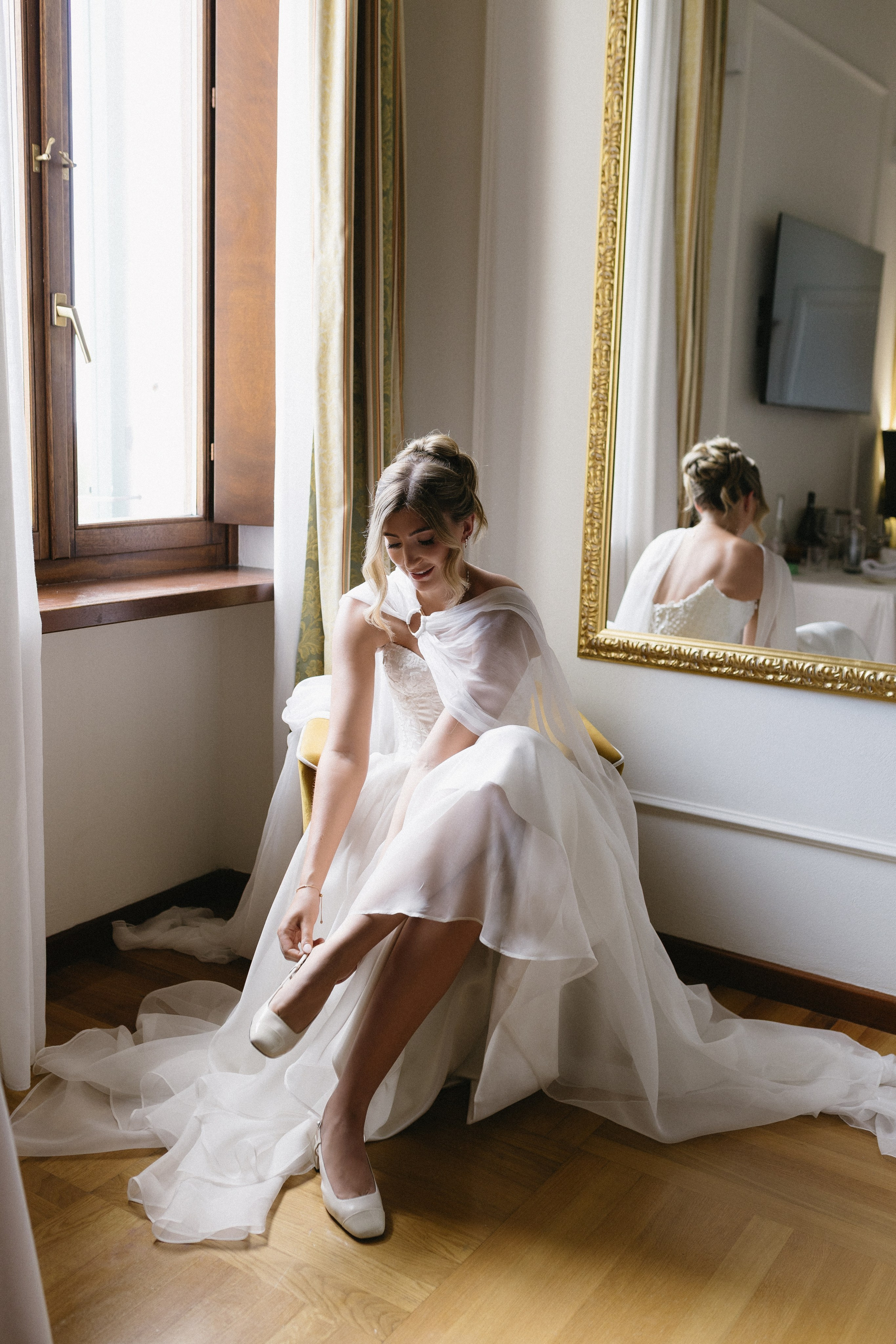 Madison & Dylan. Wedding photographer in Italy