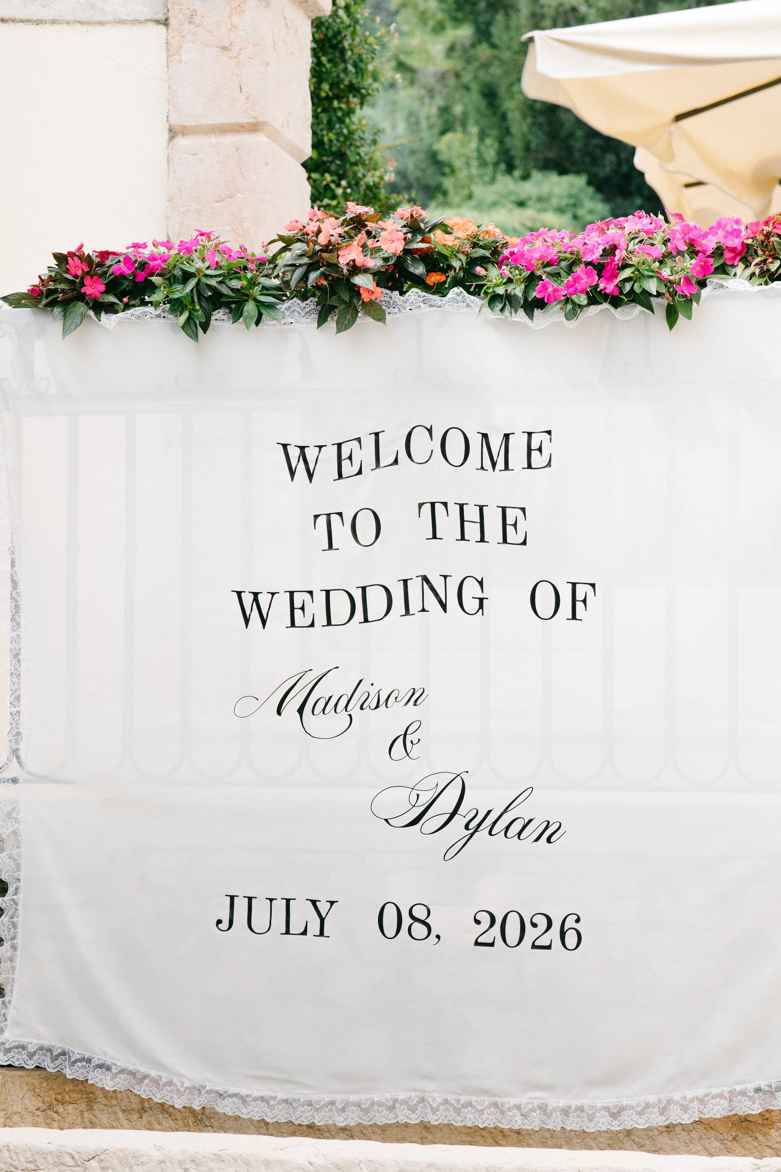 Madison & Dylan. Wedding photographer in Italy