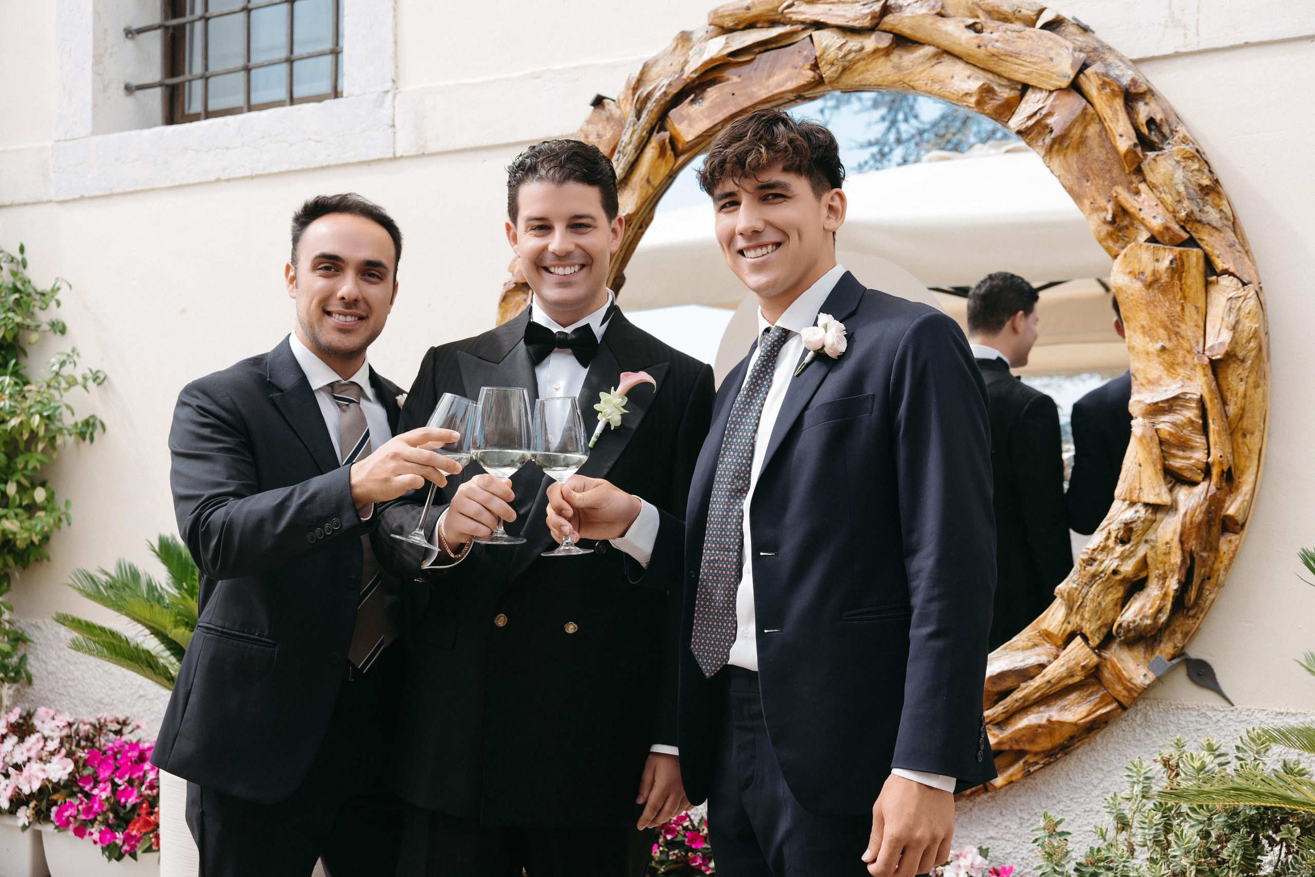 Madison & Dylan. Wedding photographer in Italy