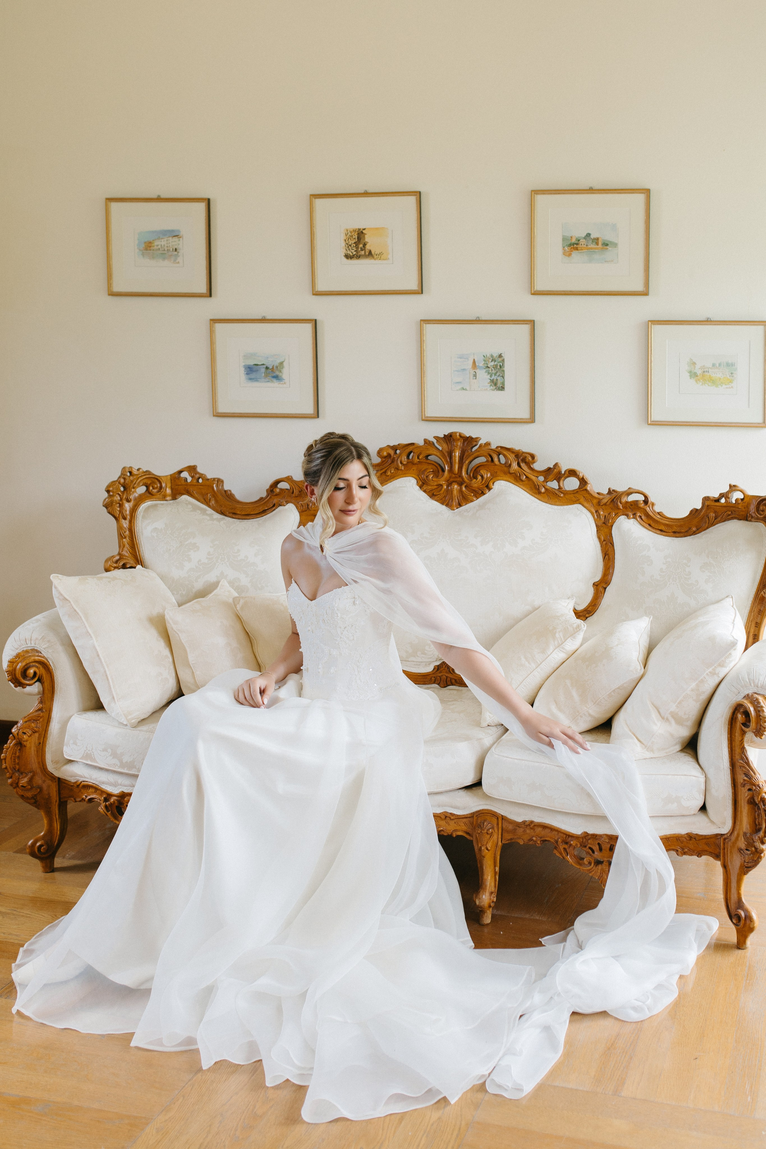 Madison & Dylan. Wedding photographer in Italy