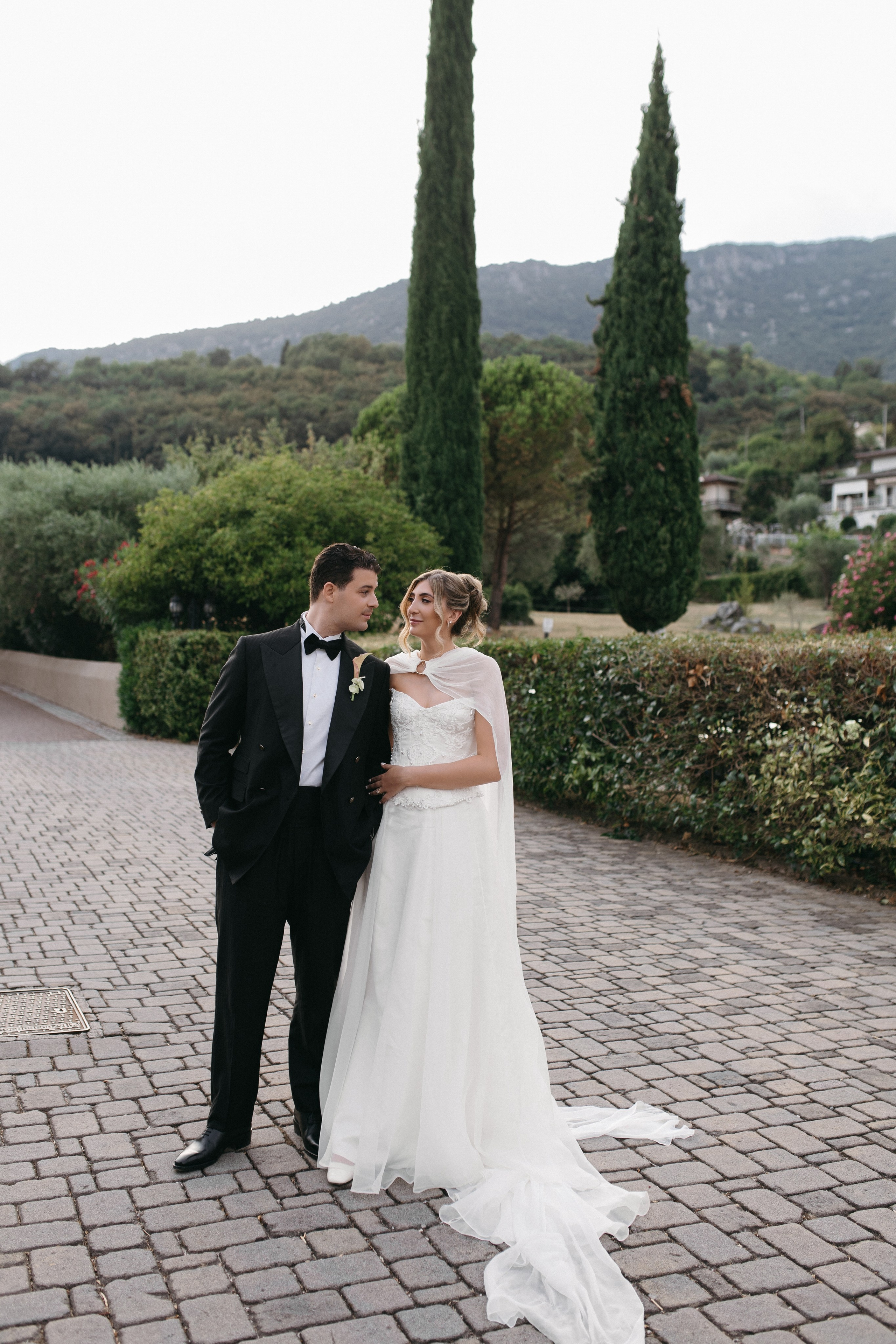 Madison & Dylan. Wedding photographer in Italy