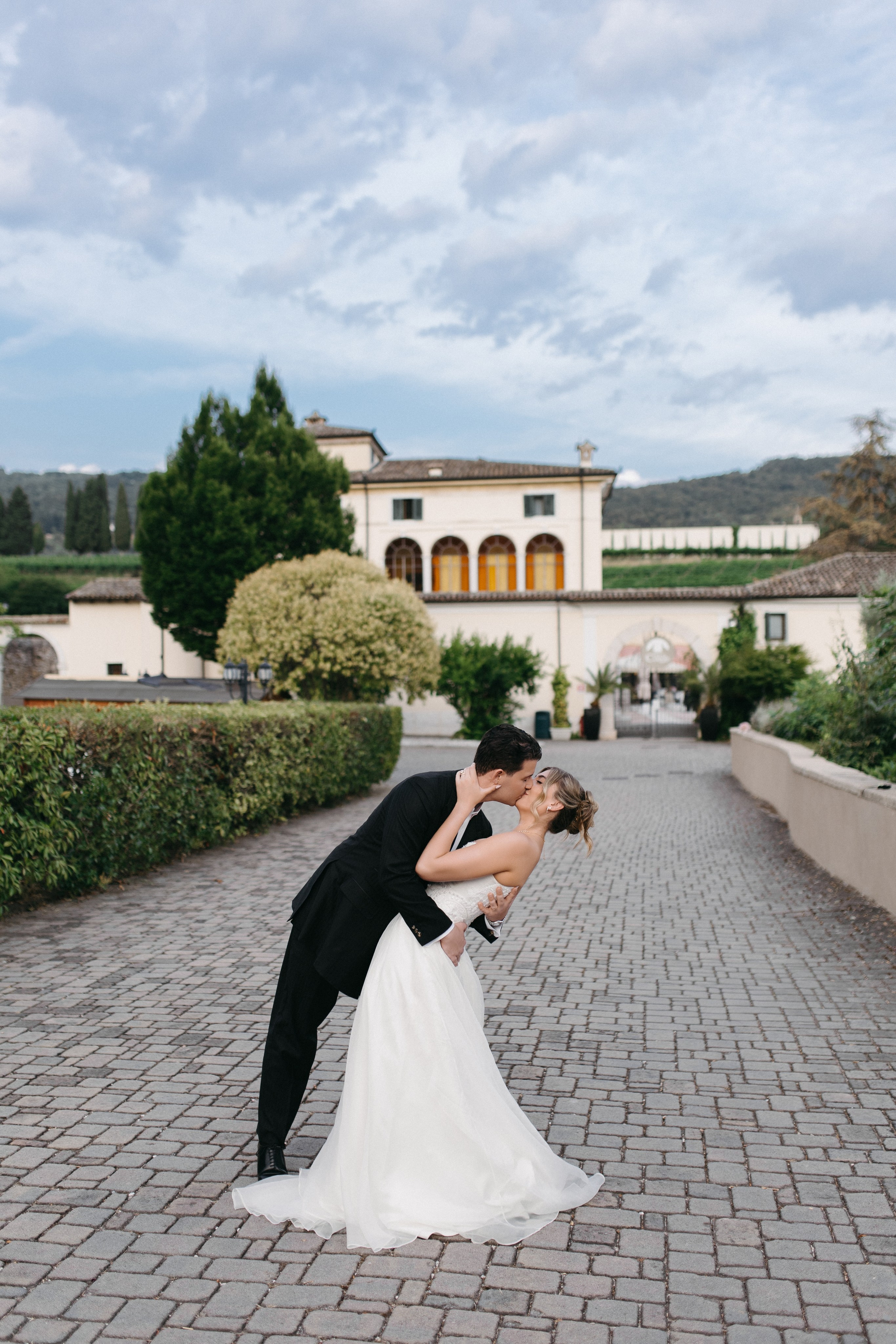 Madison & Dylan. Wedding photographer in Italy