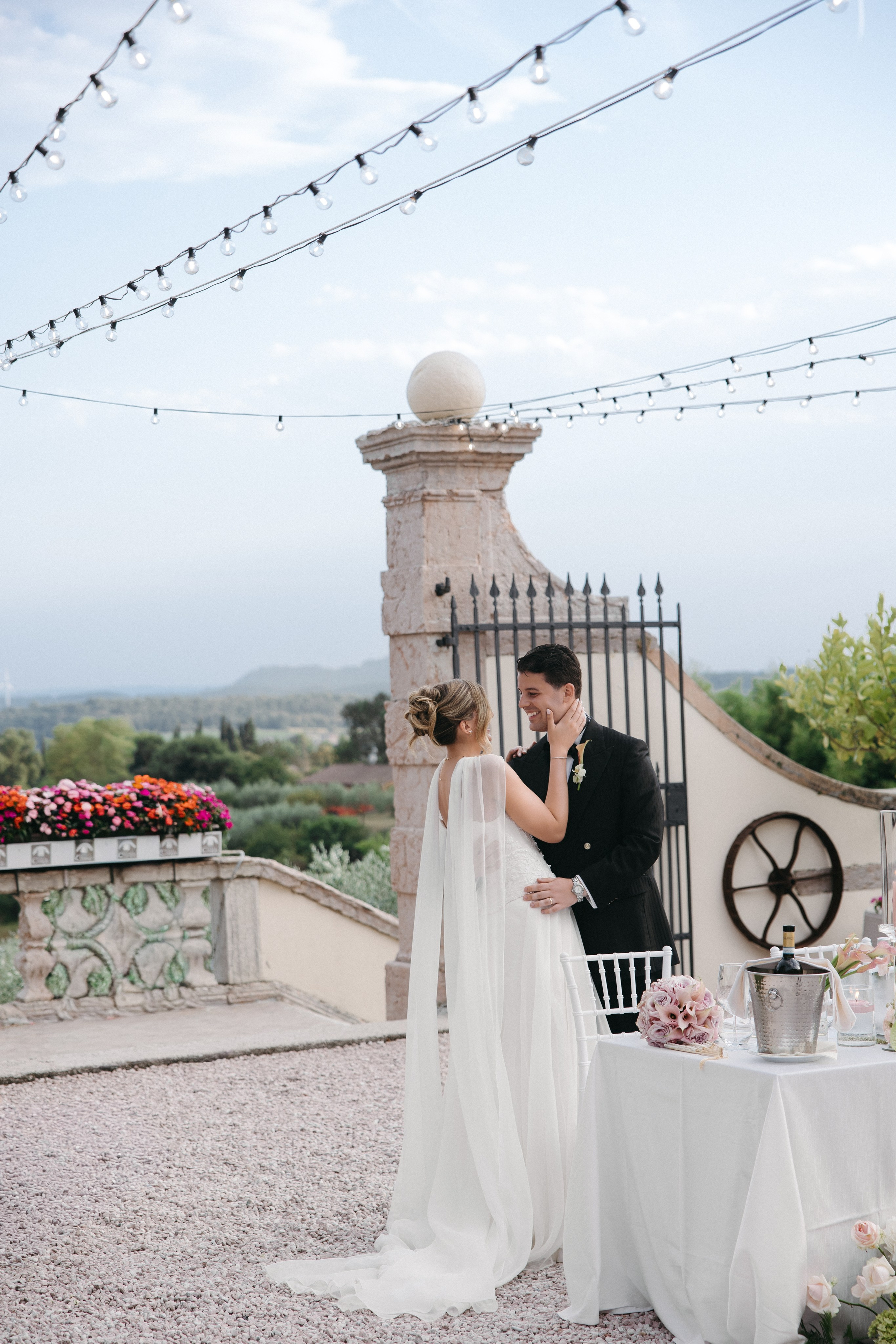 Madison & Dylan. Wedding photographer in Italy