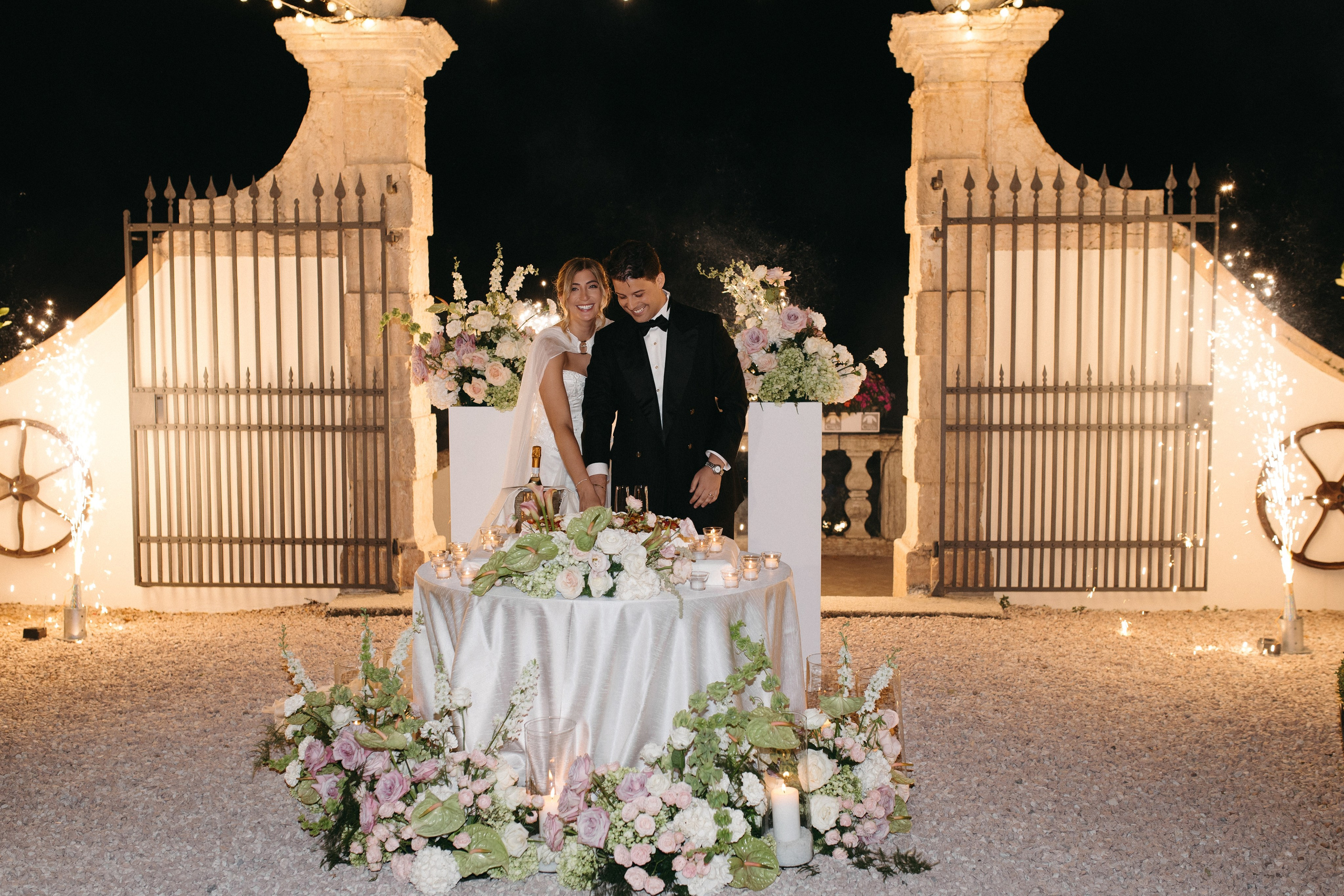 Madison & Dylan. Wedding photographer in Italy
