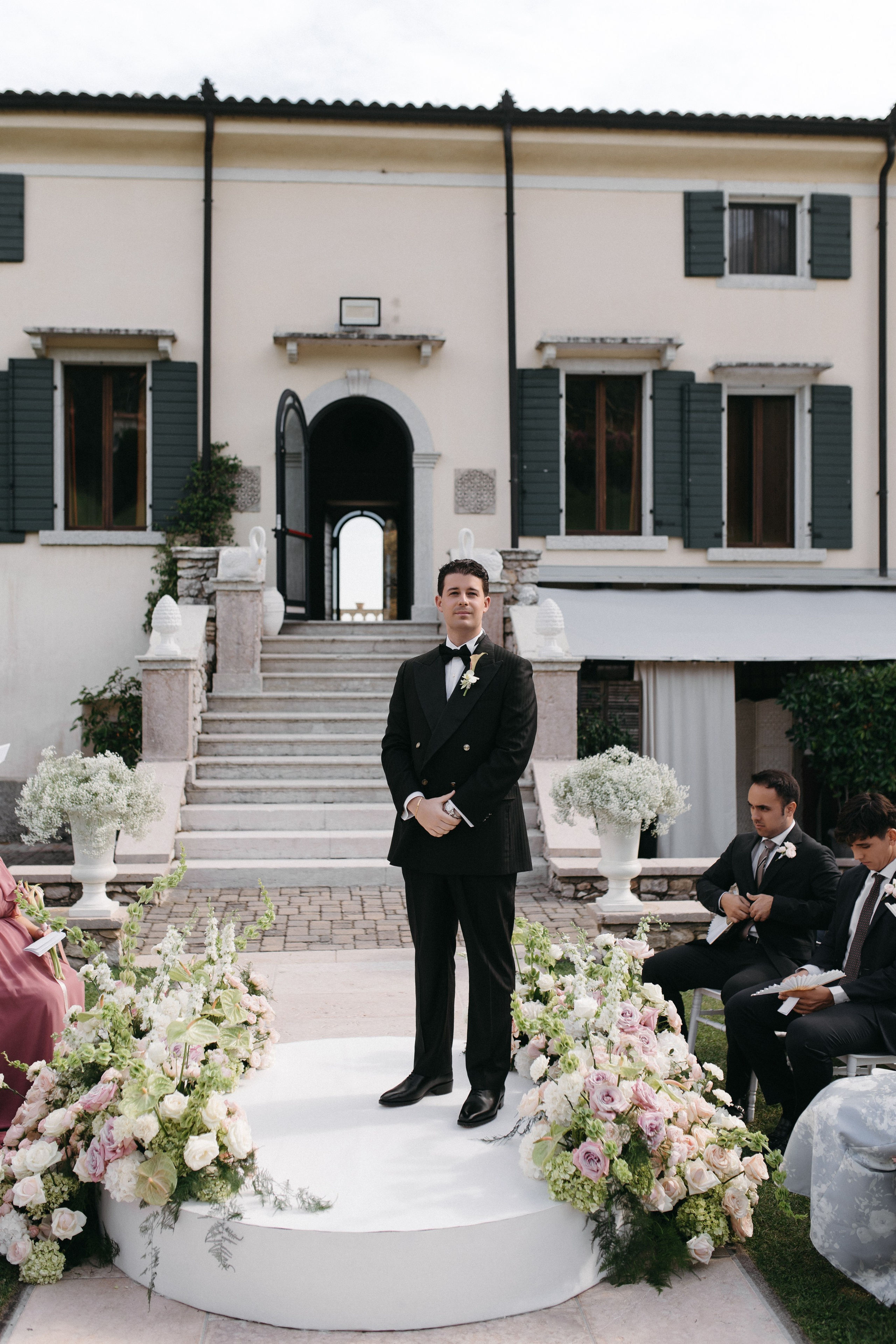 Madison & Dylan. Wedding photographer in Italy
