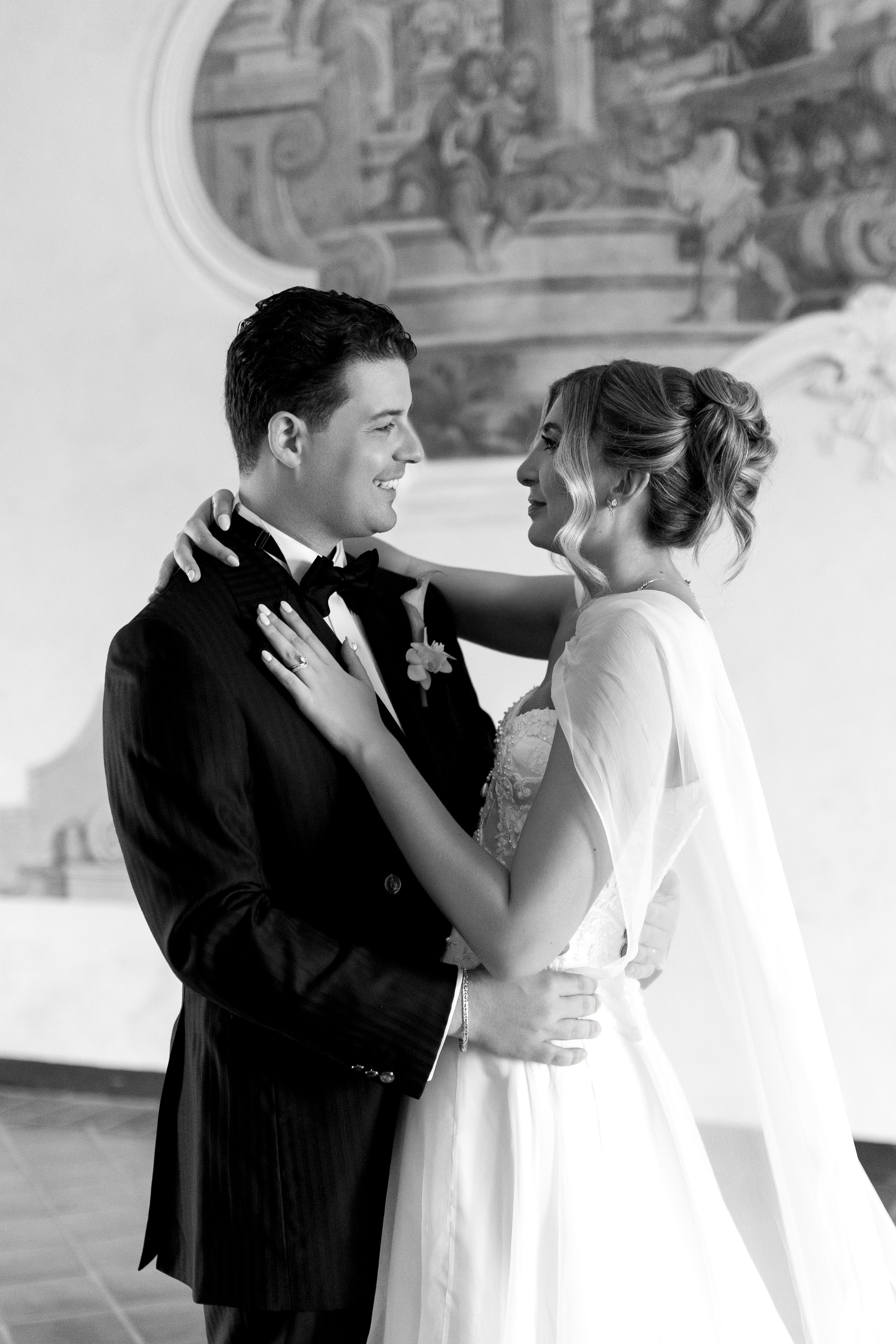 Madison & Dylan. Wedding photographer in Italy