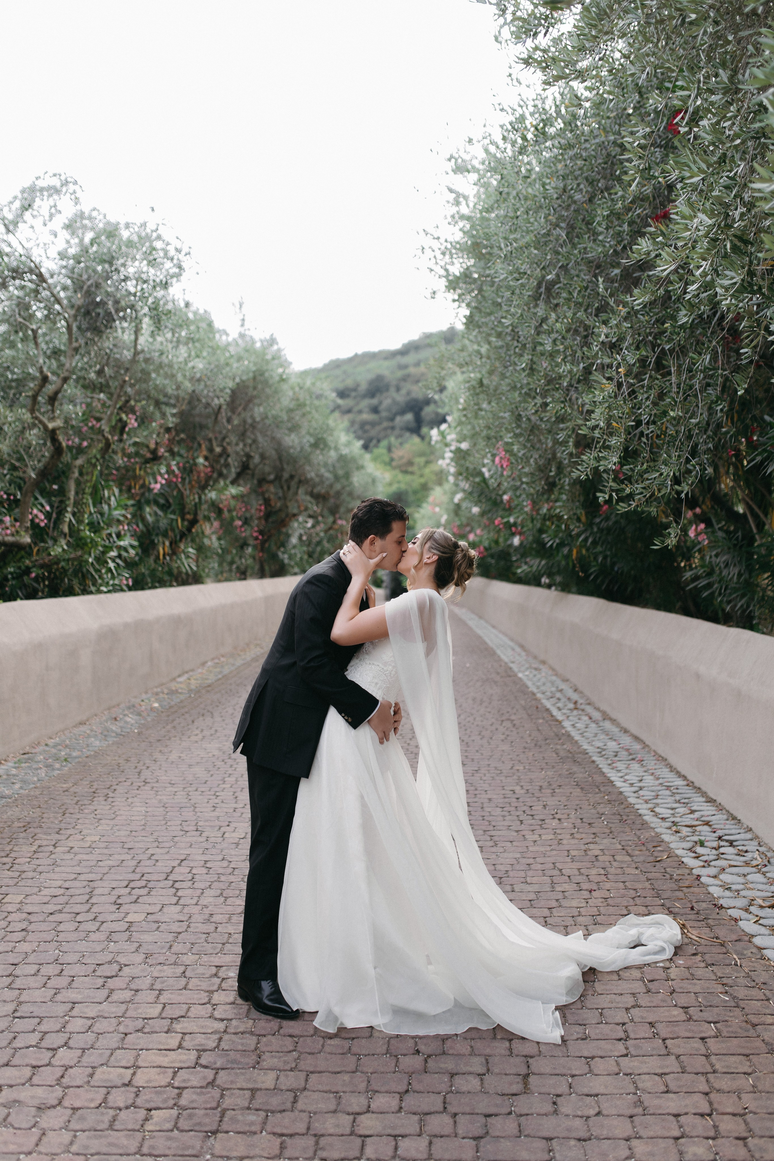 Madison & Dylan. Wedding photographer in Italy