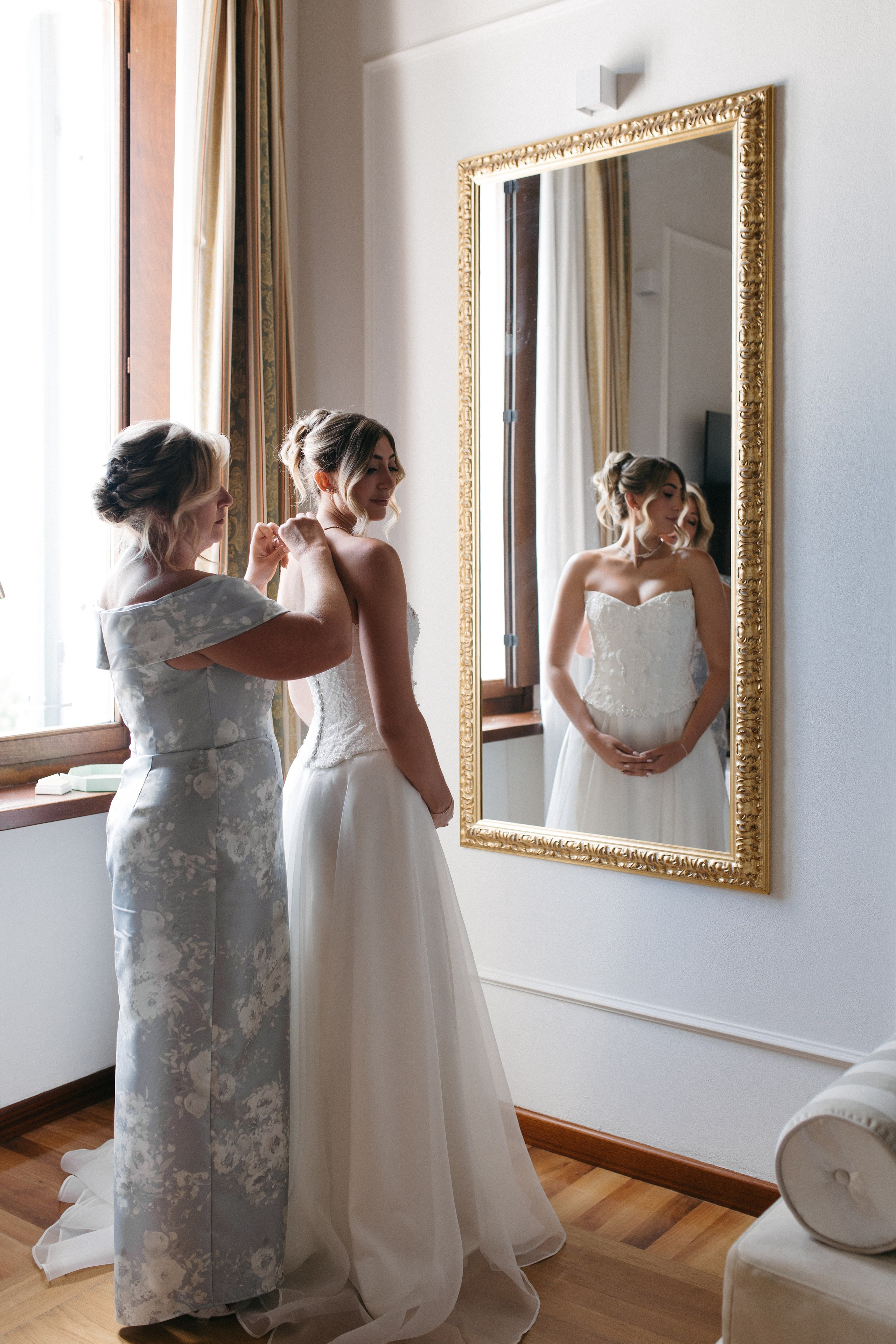 Madison & Dylan. Wedding photographer in Italy