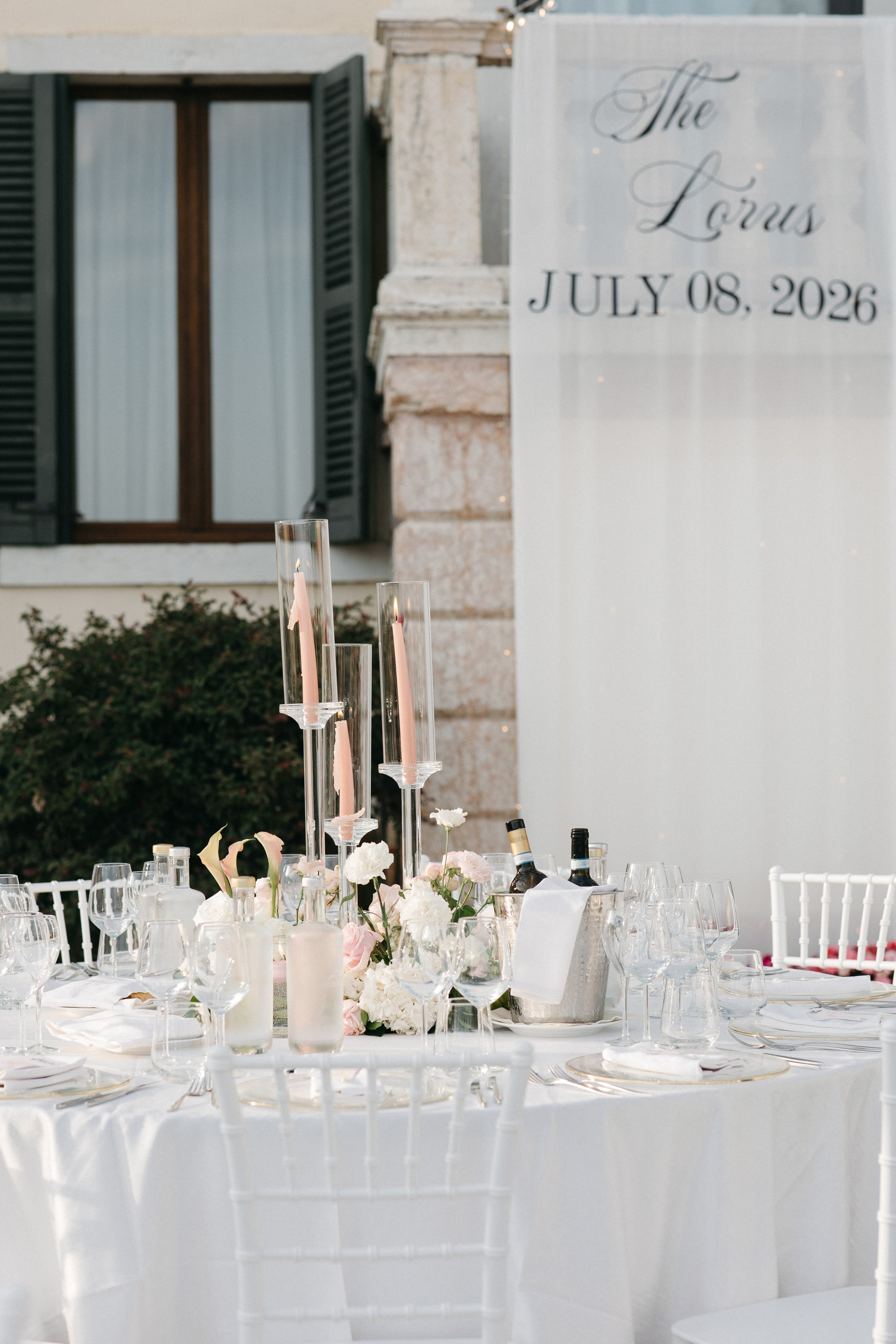 Madison & Dylan. Wedding photographer in Italy