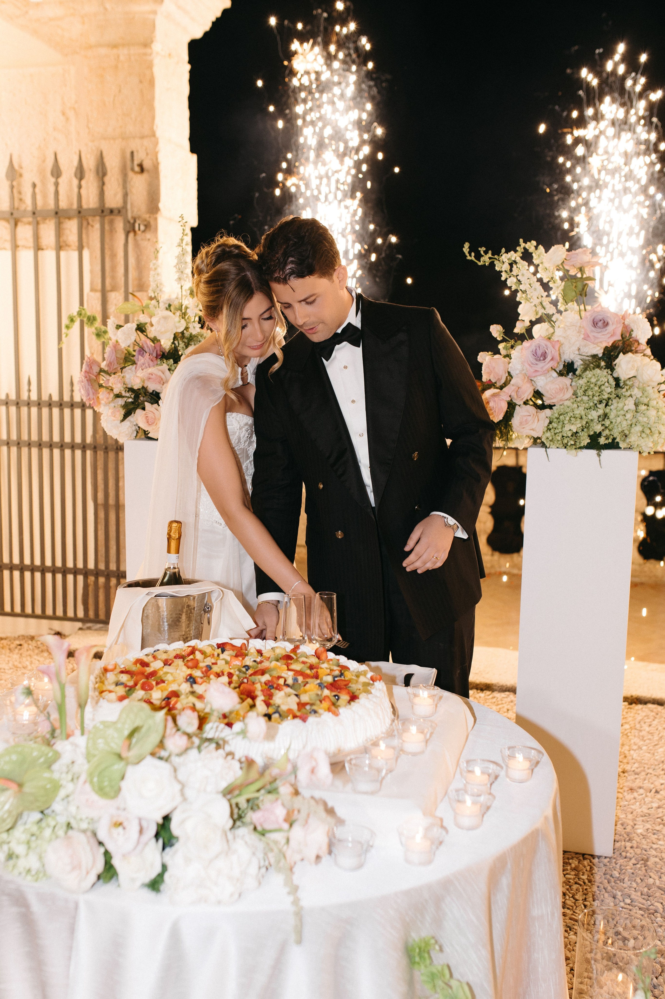 Madison & Dylan. Wedding photographer in Italy