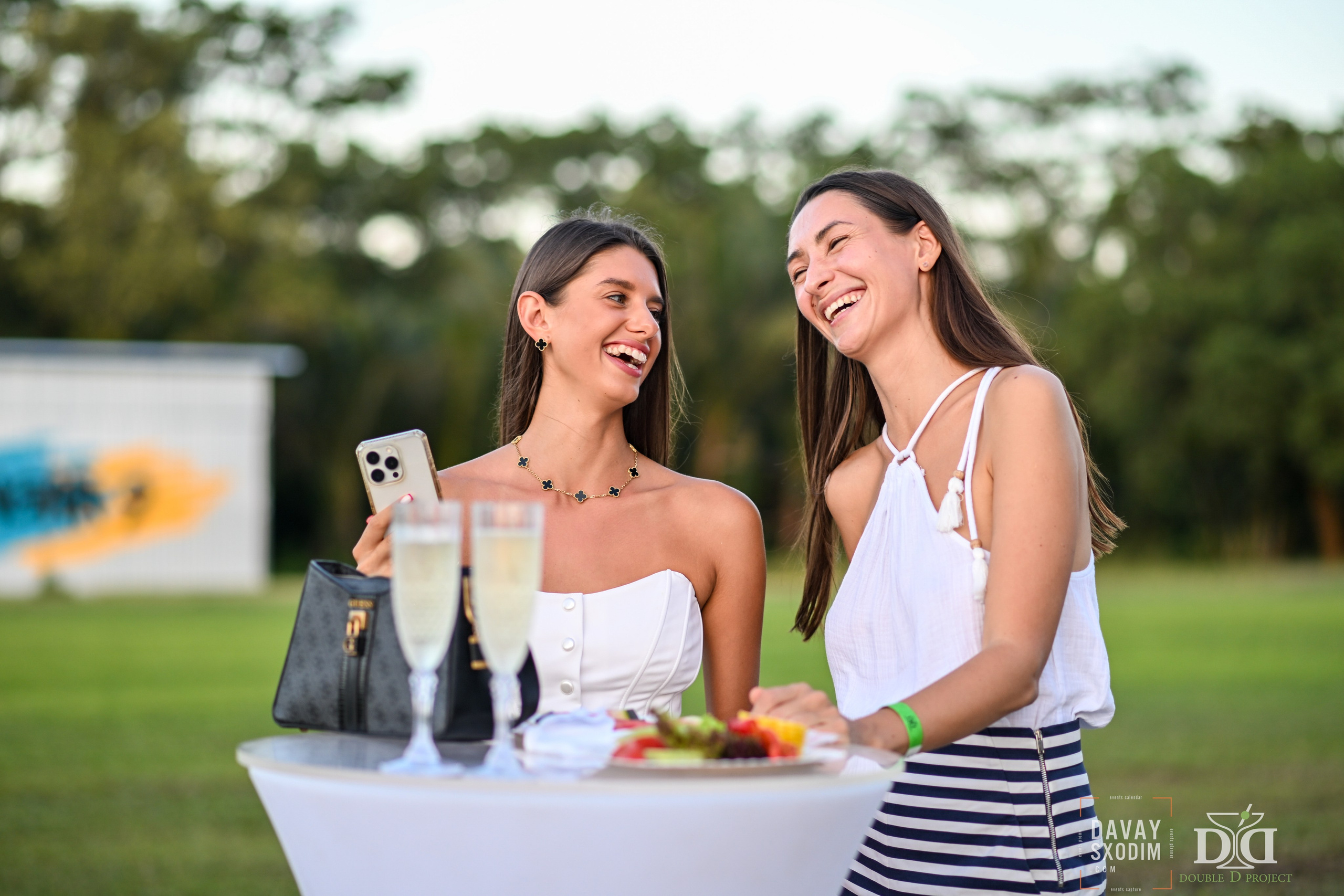 Вечеринка на аэродроме | Фоторепортаж | Афиша | DAVAYSXODIM.com PHUKET. АФИША|ФОТОРЕПОРТАЖИ|ИВЕНТЫ|ПХУКЕТ