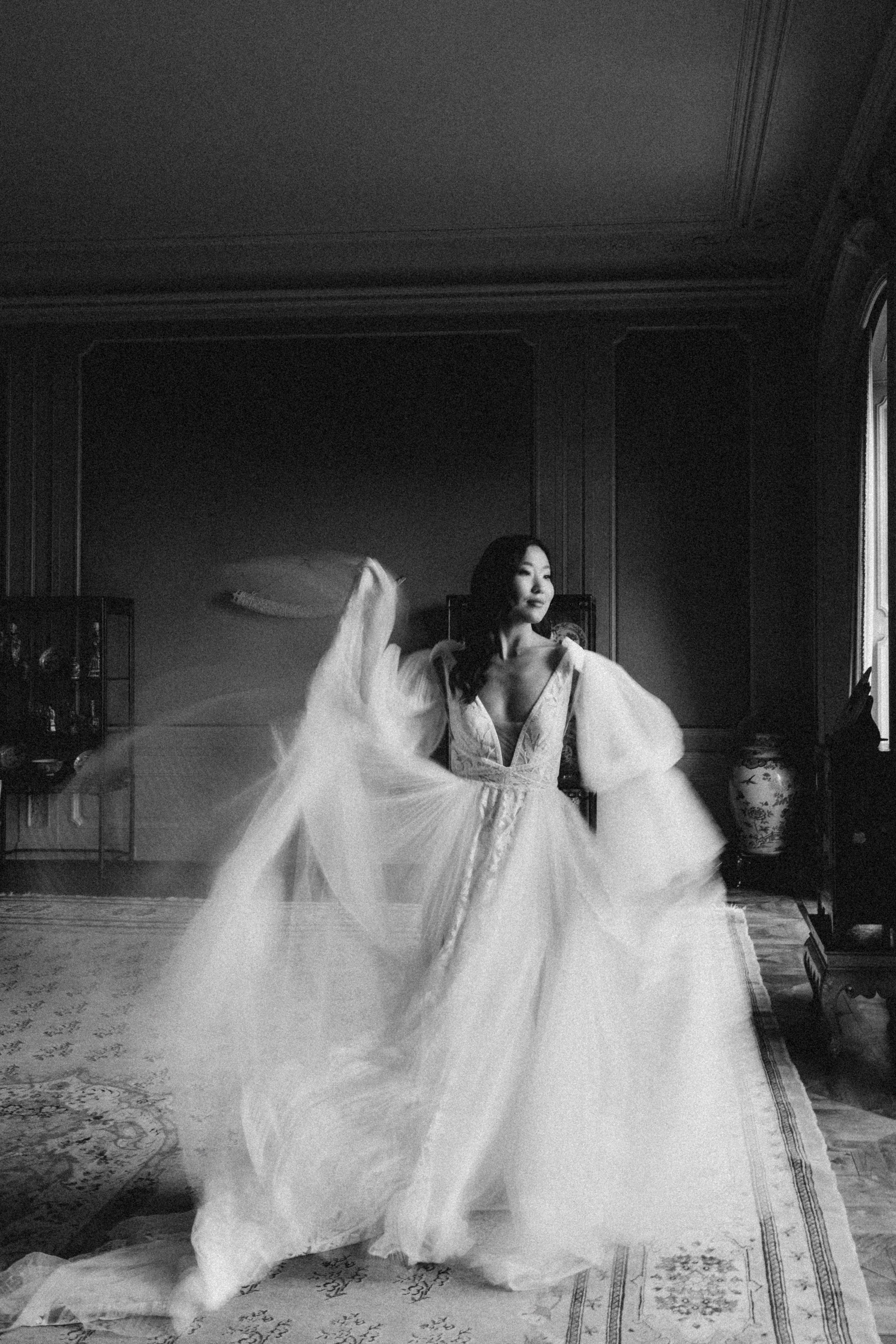 Bridal getting ready. Wedding and Family Photographer Switzerland and Italy. Valeria Diaz