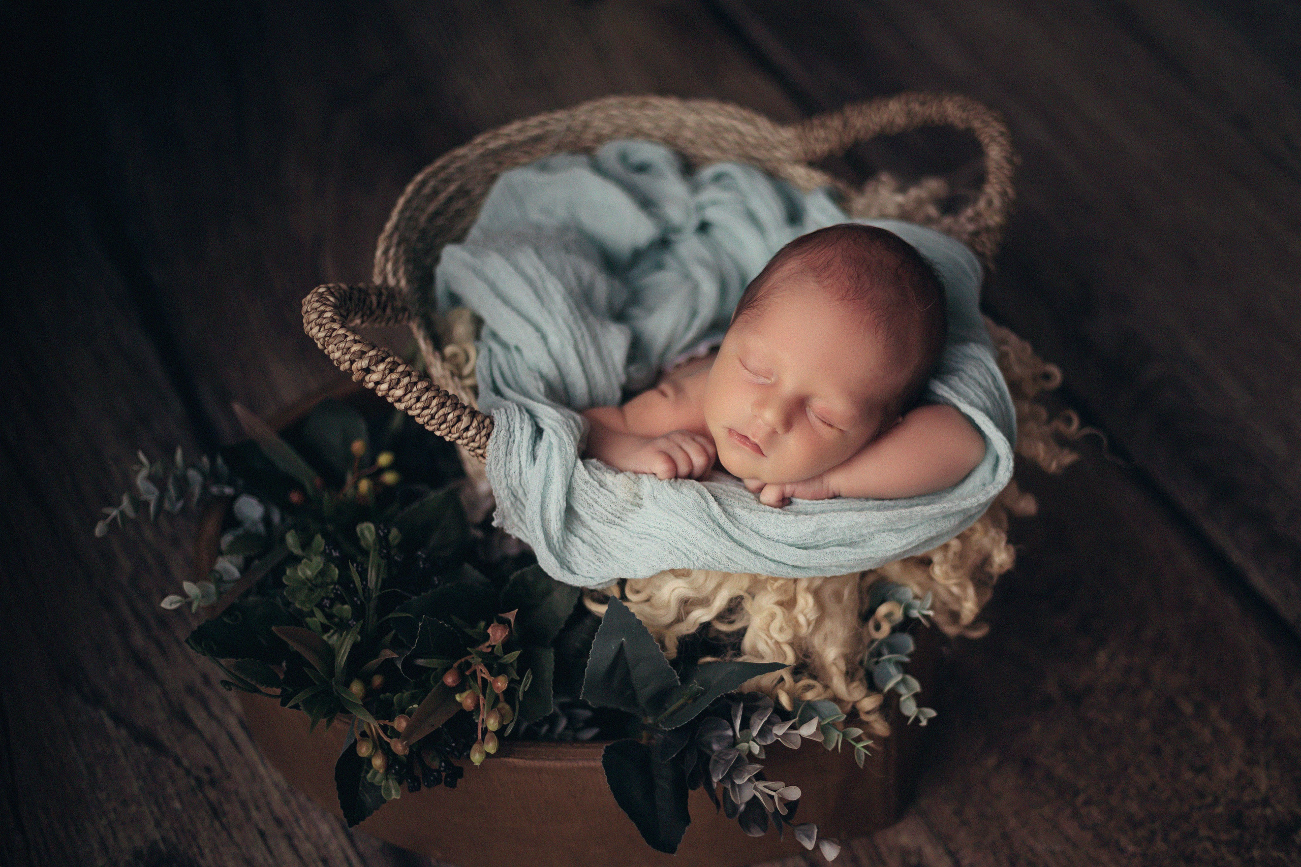 Şedinţe Newborn - Primele amintiri cu bebeluşul tău. Elena Mascan – Fotograf newborn, maternitate, portret, smash the cake & branding personal | La Femme Studio Photograpy|Constanţa